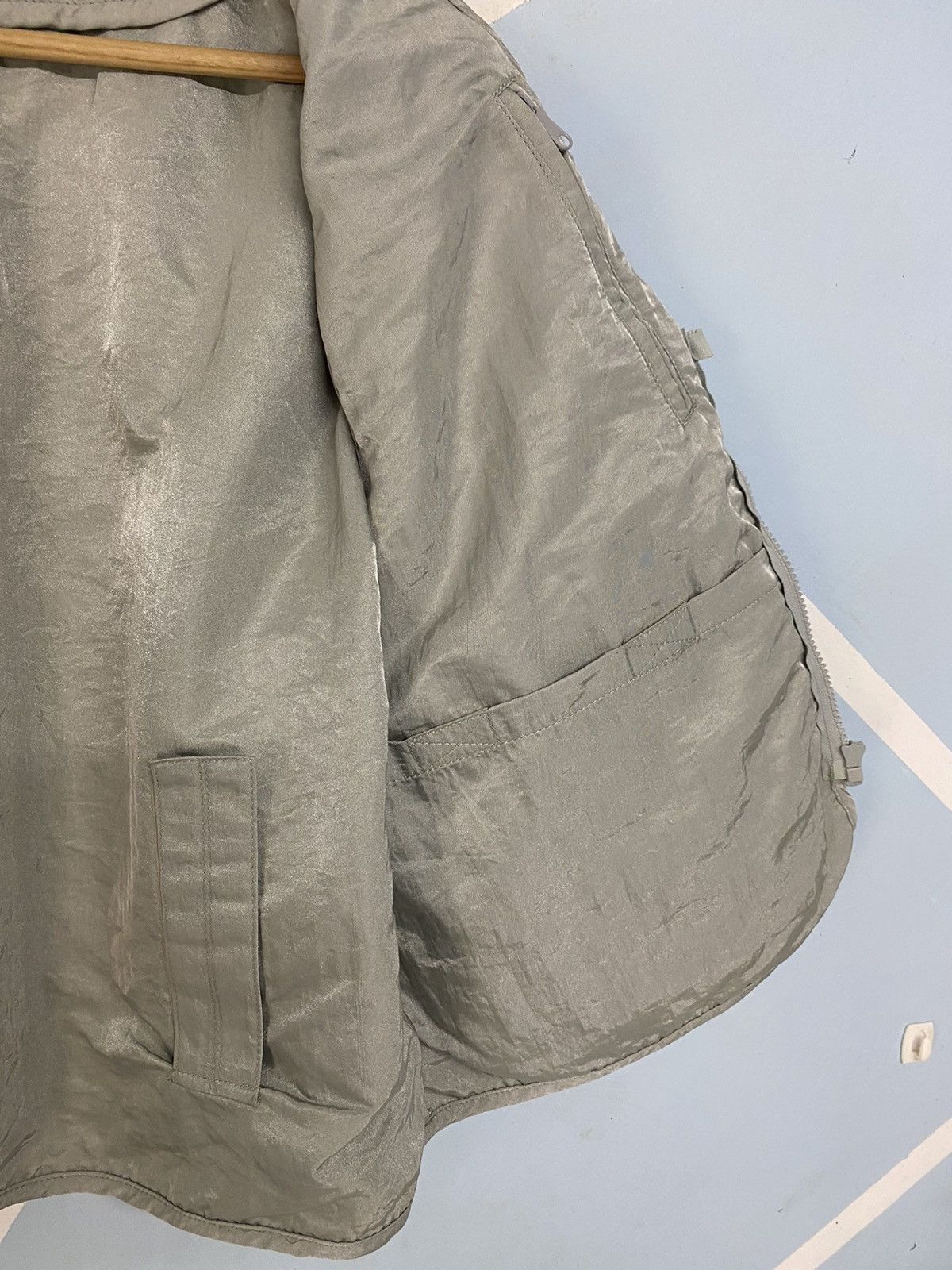 Nikon Vintage Nikon Camera Japan Multi Pocket Parachute Cargo Vest Size US M / EU 48-50 / 2 - 15 Thumbnail