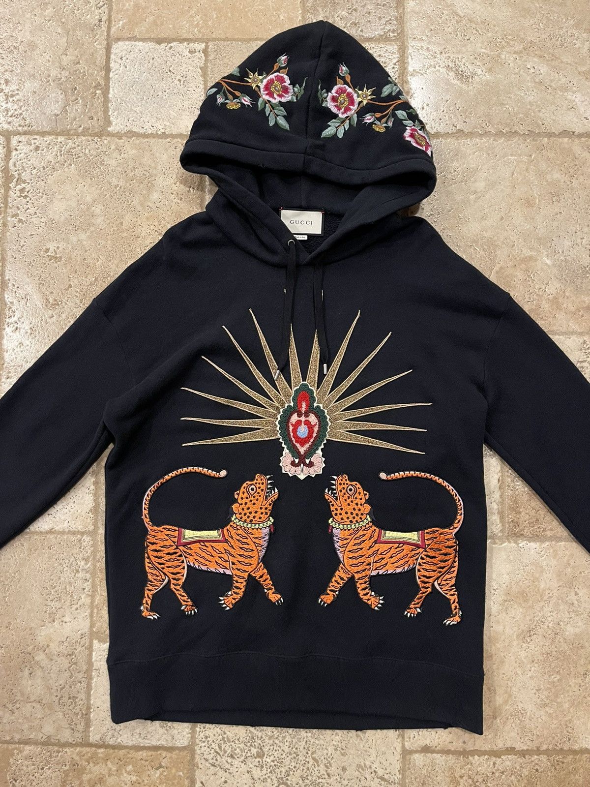 Gucci Gucci 2017 Embroidered Floral Tiger Black Hoodie RARE Size US XL / EU 56 / 4 - 6 Thumbnail