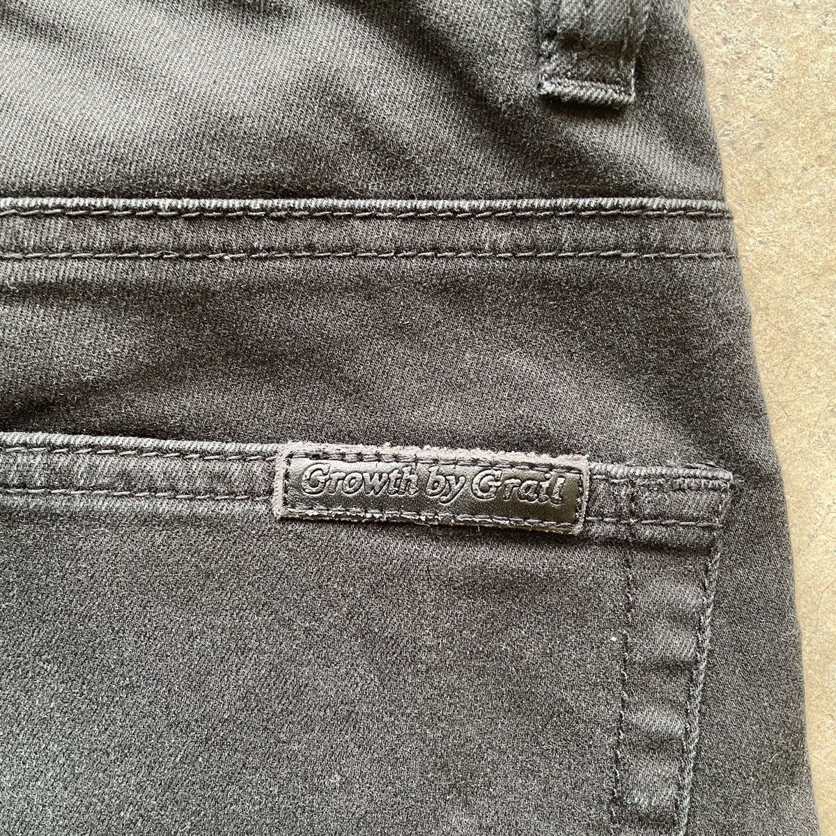 Japanese Brand Vintage Japanese Brand Black Regular Skinny Trousers Pants Size US 29 - 12 Thumbnail