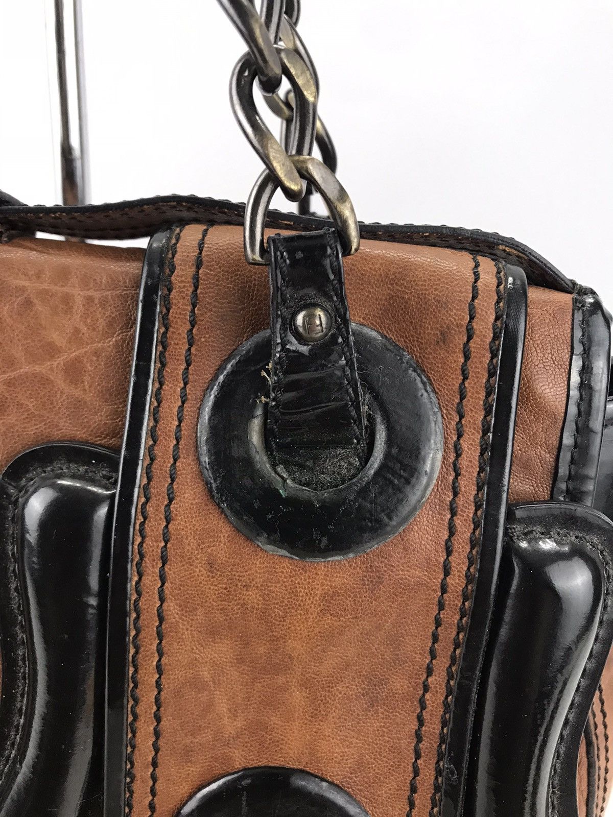 Fendi ❌Last Drop❌ Auth Fendi Vernice Nappa Tobacco Shoulderbag Size ONE SIZE - 3 Thumbnail