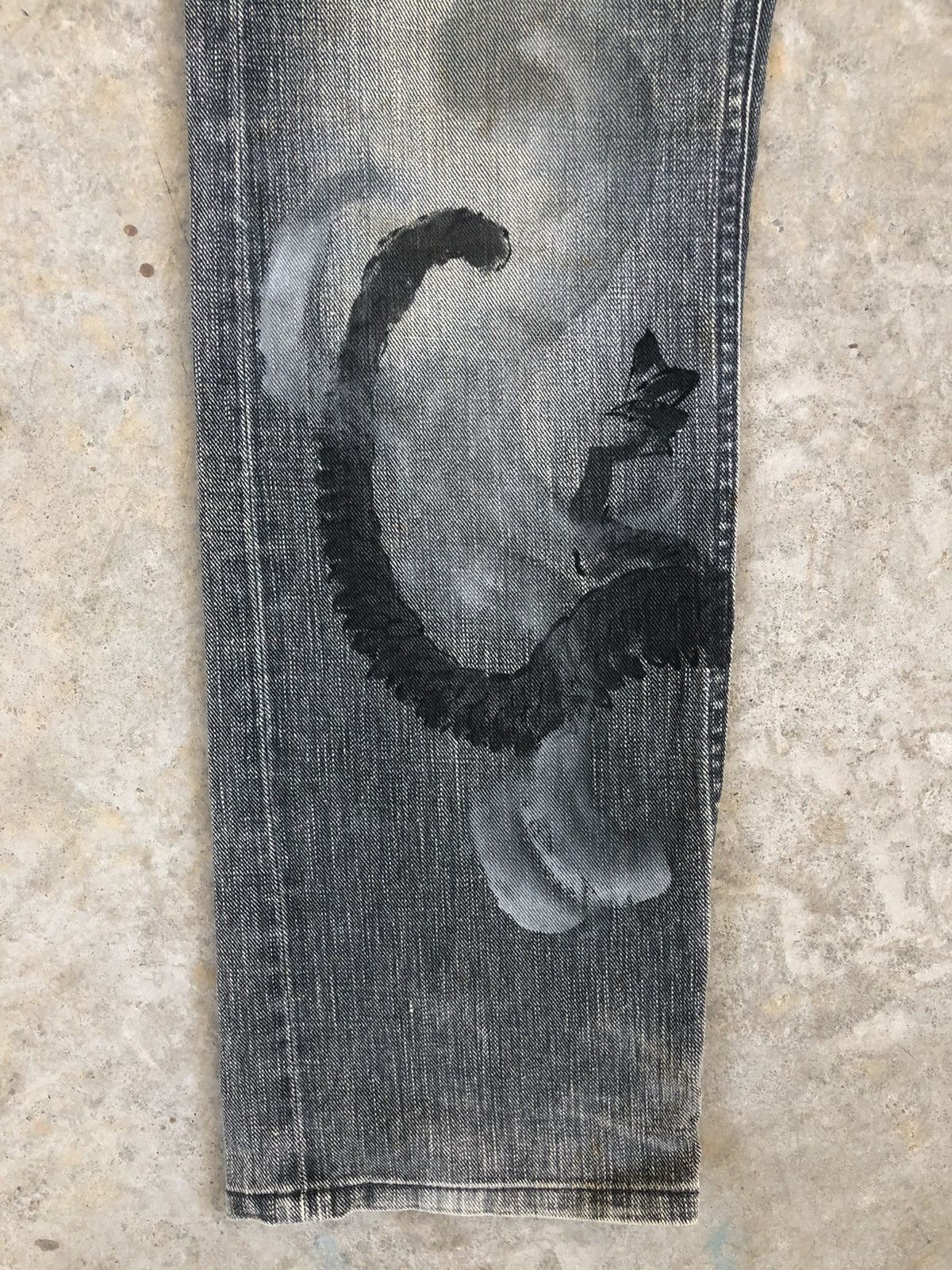 Japanese Brand Japanese Brand Coromool Dragon Painted Distressed Jeans Size US 33 - 6 Thumbnail