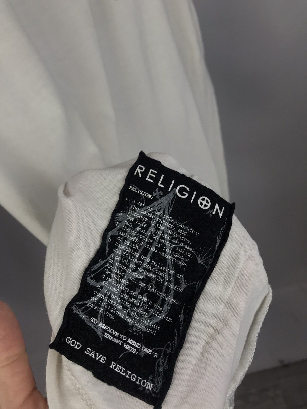 Vintage Religion luxury streetwear white tee Size US L / EU 52-54 / 3 - 5 Thumbnail