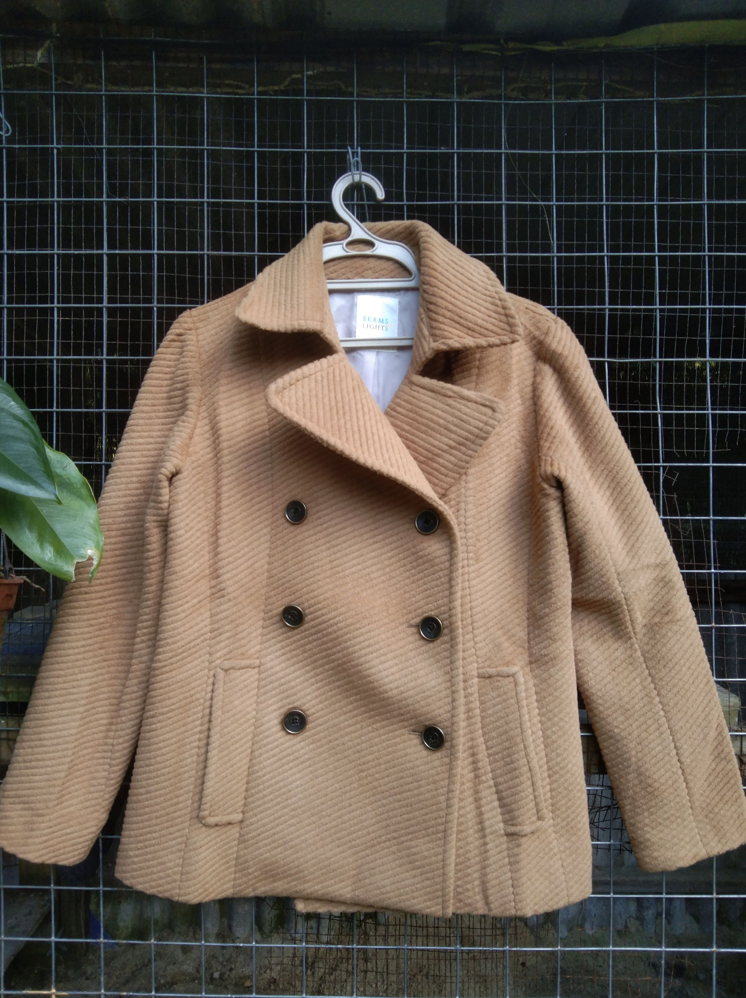 BEAMS WOMEN'S DOUBLE-BREASTED WOOL COAT