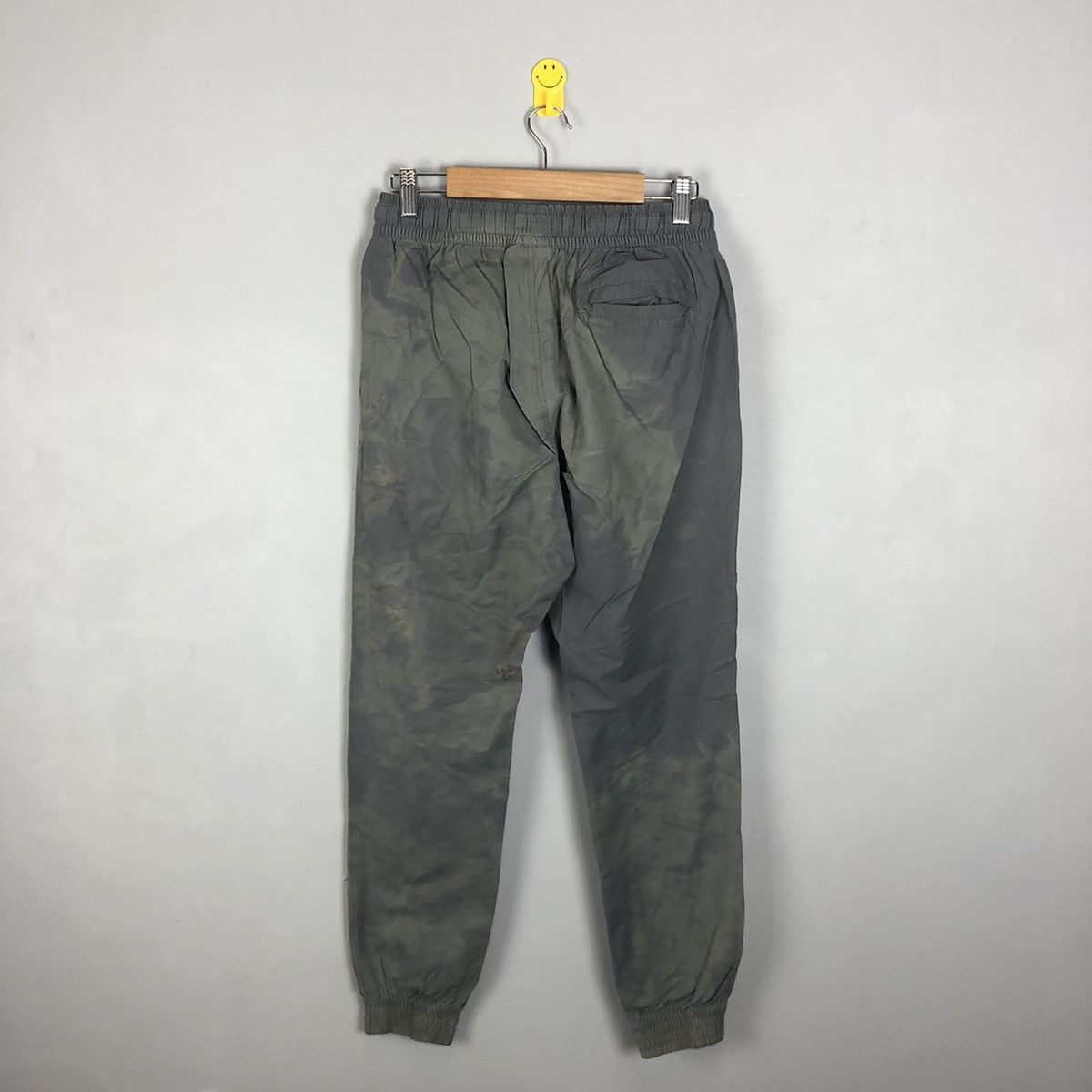 Nike DLL Nike worn faded thrased Grey Jogger Pants #c1275 Size US 29 - 7 Thumbnail
