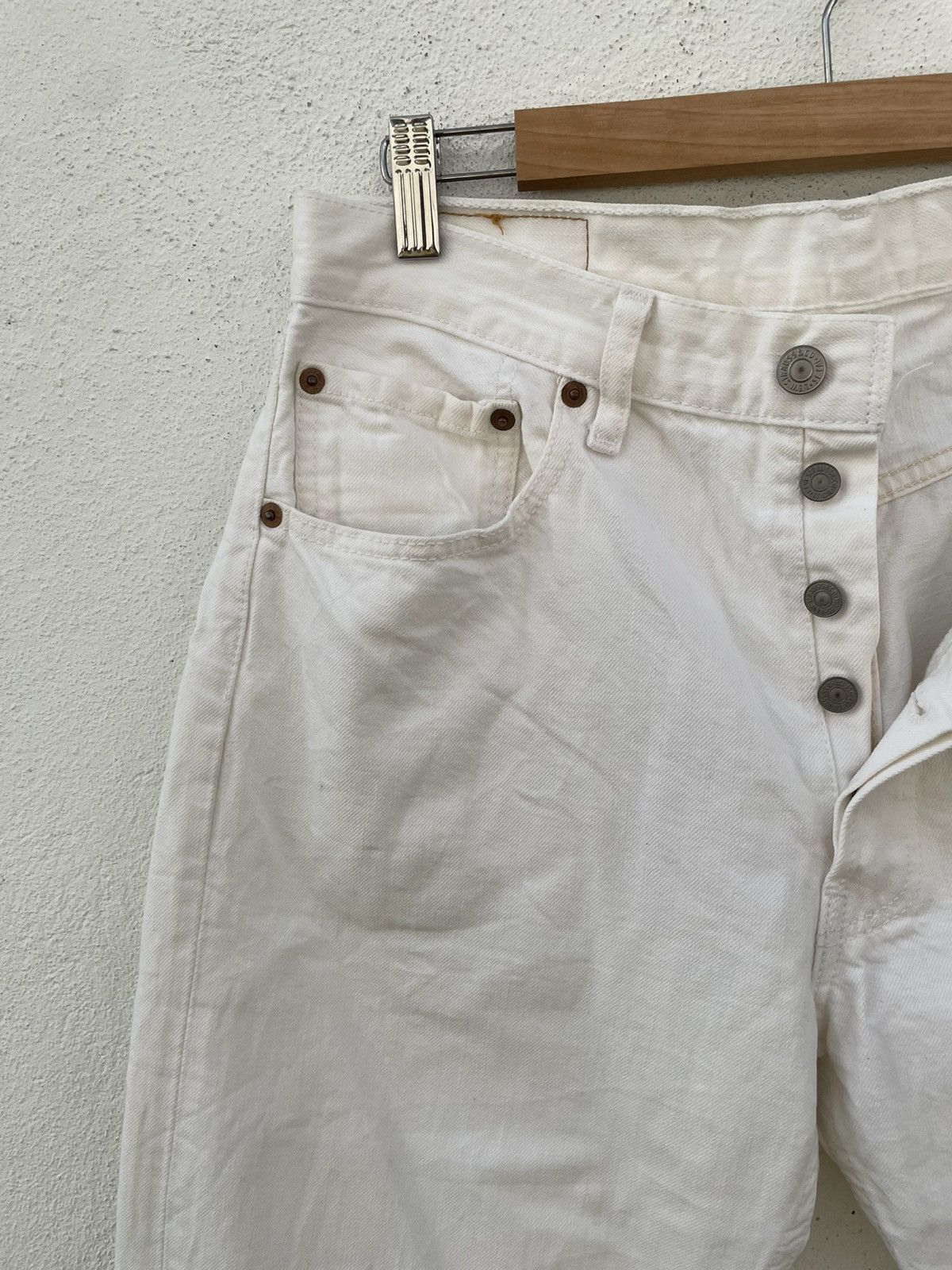 Levi's × Levi's Vintage Clothing Vintage Levi’s 501 White Jeans Size US 31 - 3 Thumbnail