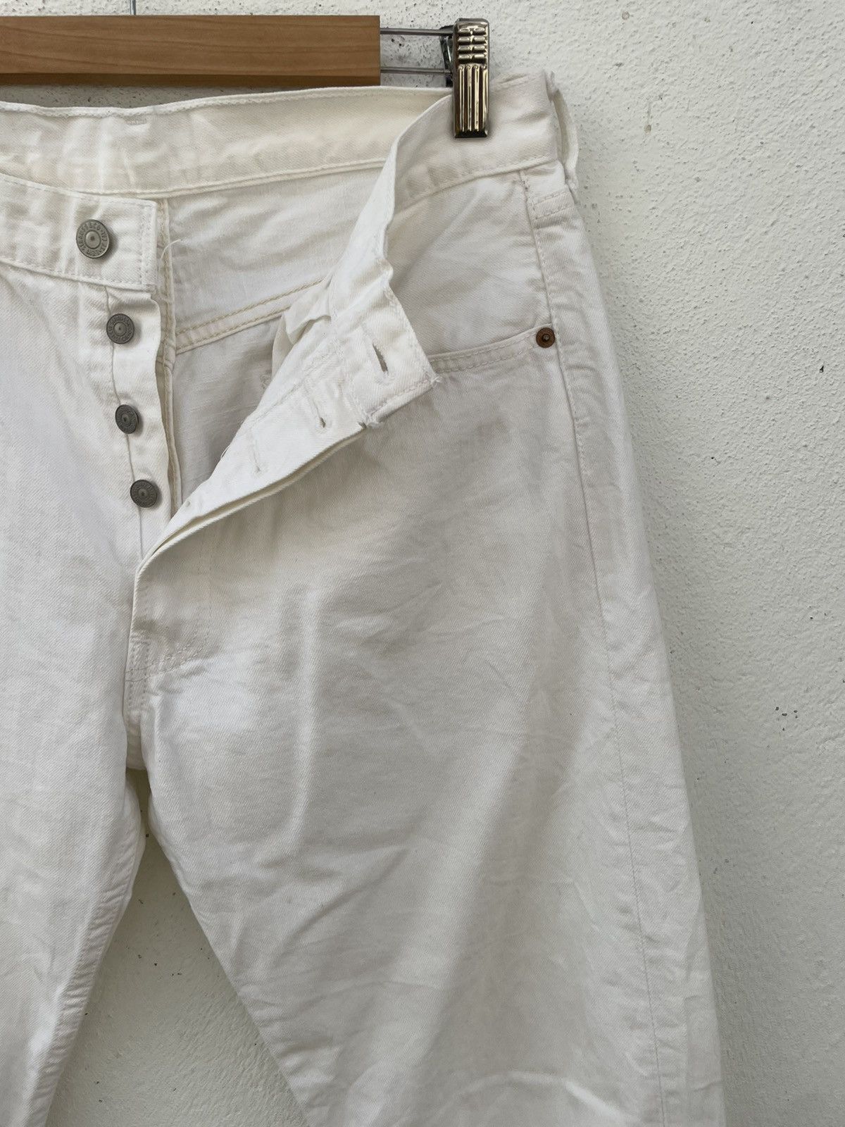 Levi's × Levi's Vintage Clothing Vintage Levi’s 501 White Jeans Size US 31 - 2 Thumbnail