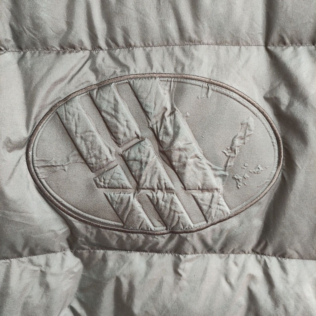Adidas × Vintage Vintage Adidas Puffer Down Jacket Big Embroidered Logo Y2K Size US L / EU 52-54 / 3 - 8 Thumbnail