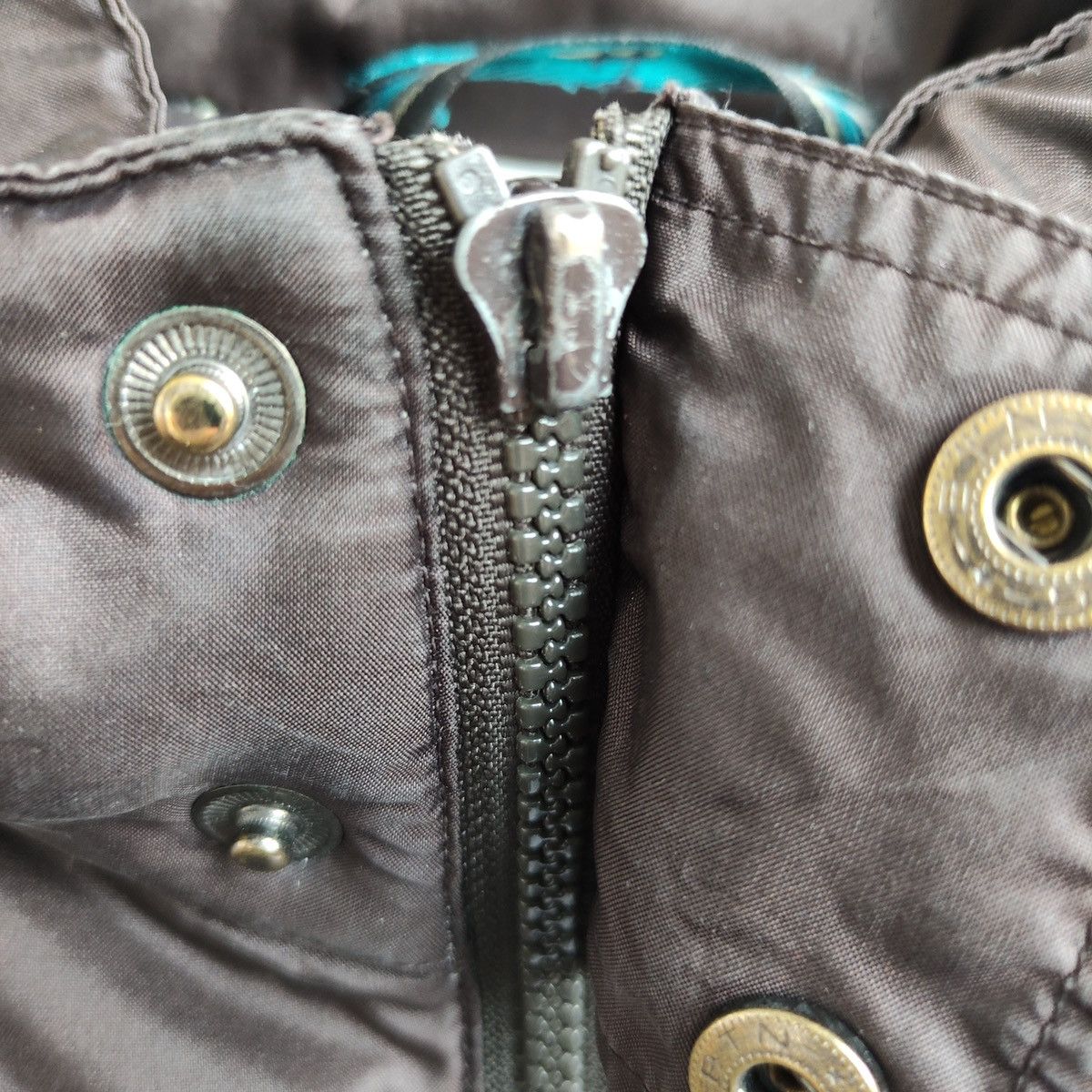 Adidas × Vintage Vintage Adidas Puffer Down Jacket Big Embroidered Logo Y2K Size US L / EU 52-54 / 3 - 10 Thumbnail