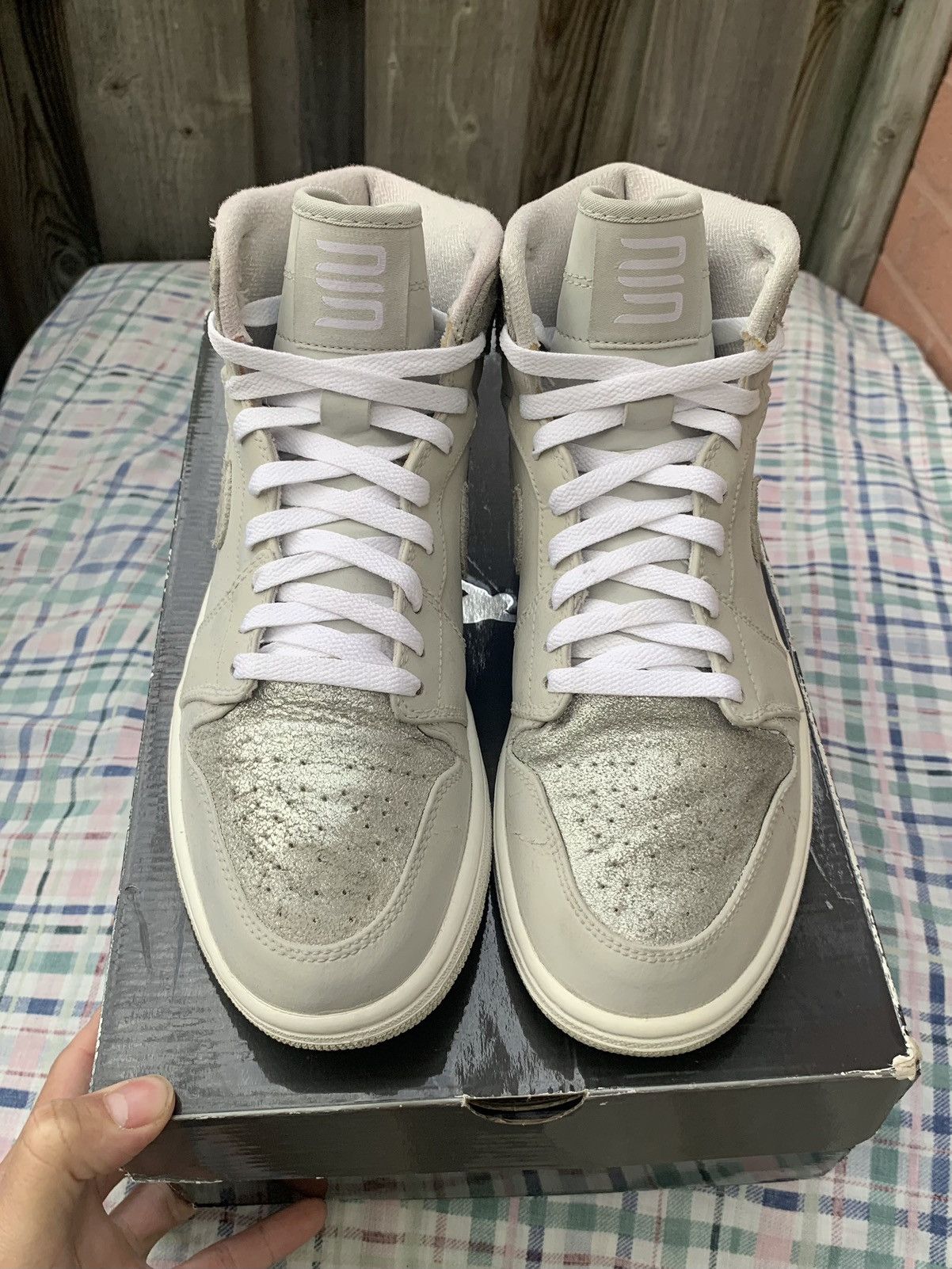 Jordan Brand × Nike Jordan 1 High Metallic Silver 25th Anniversary Size US 9 / EU 42 - 2 Thumbnail