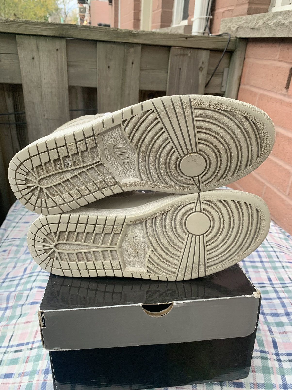 Jordan Brand × Nike Jordan 1 High Metallic Silver 25th Anniversary Size US 9 / EU 42 - 5 Thumbnail