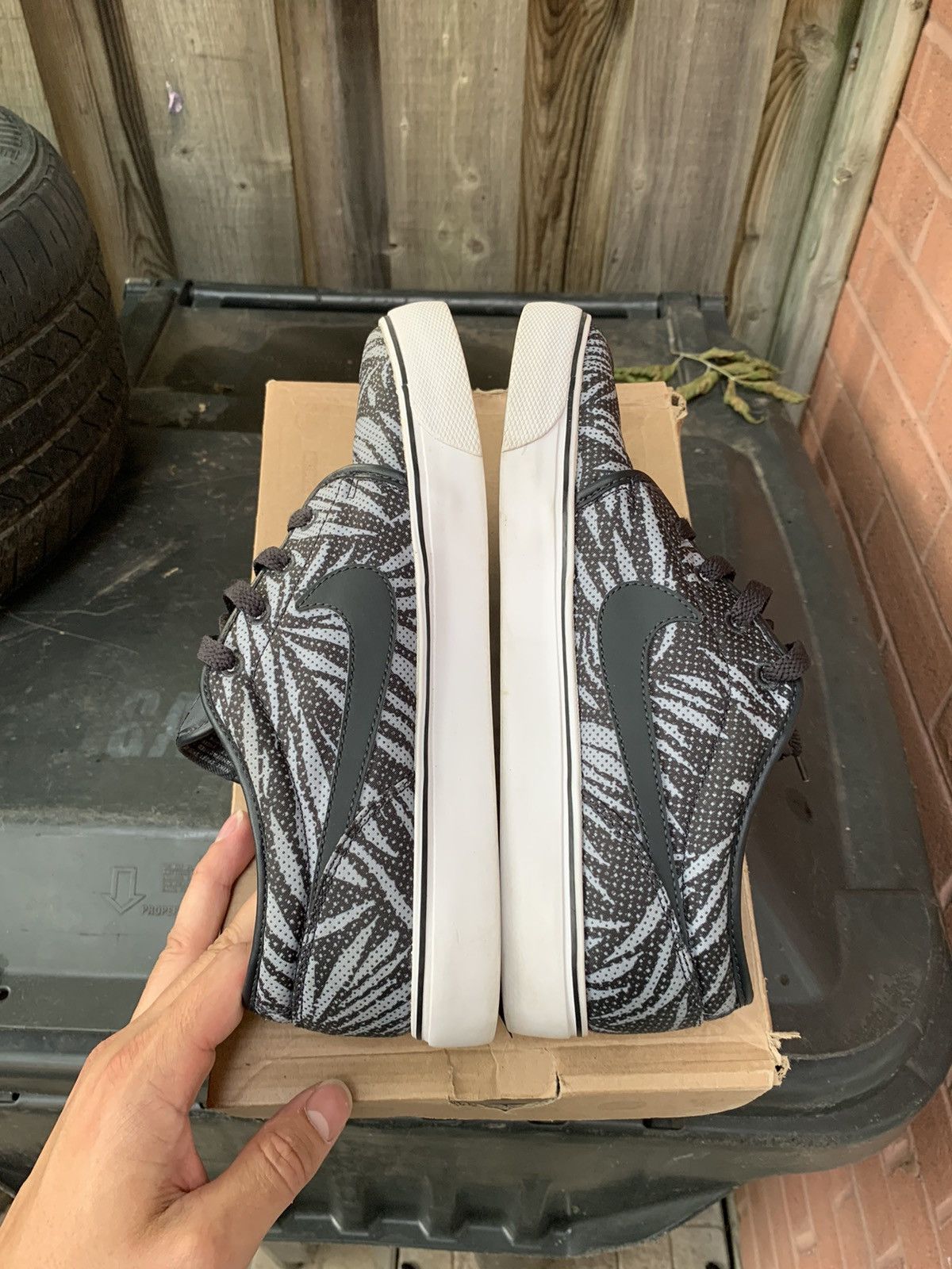 Nike Nike Toki Low TXT Print skateboarding Size US 10 / EU 43 - 4 Thumbnail