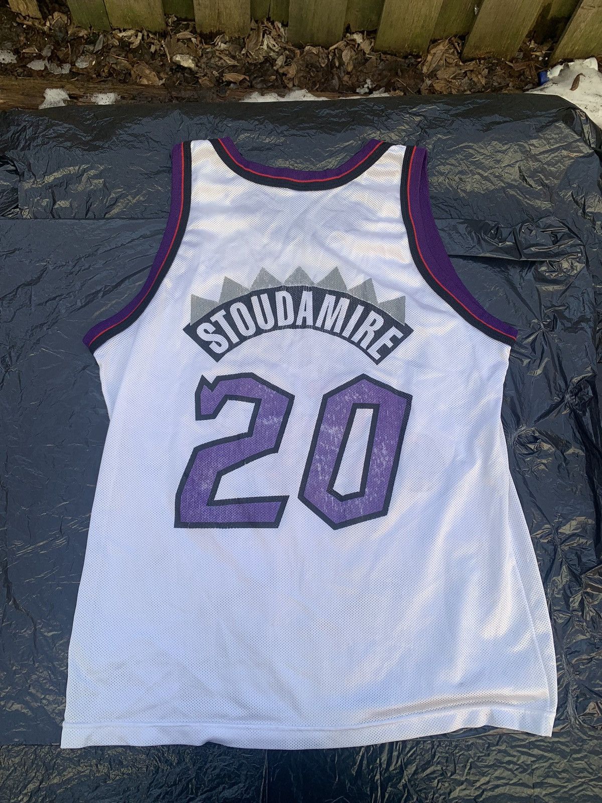 Champion Vintage Champion Toronto Raptors Damon Stoudamire NBA Jersey Size US M / EU 48-50 / 2 - 2 Thumbnail