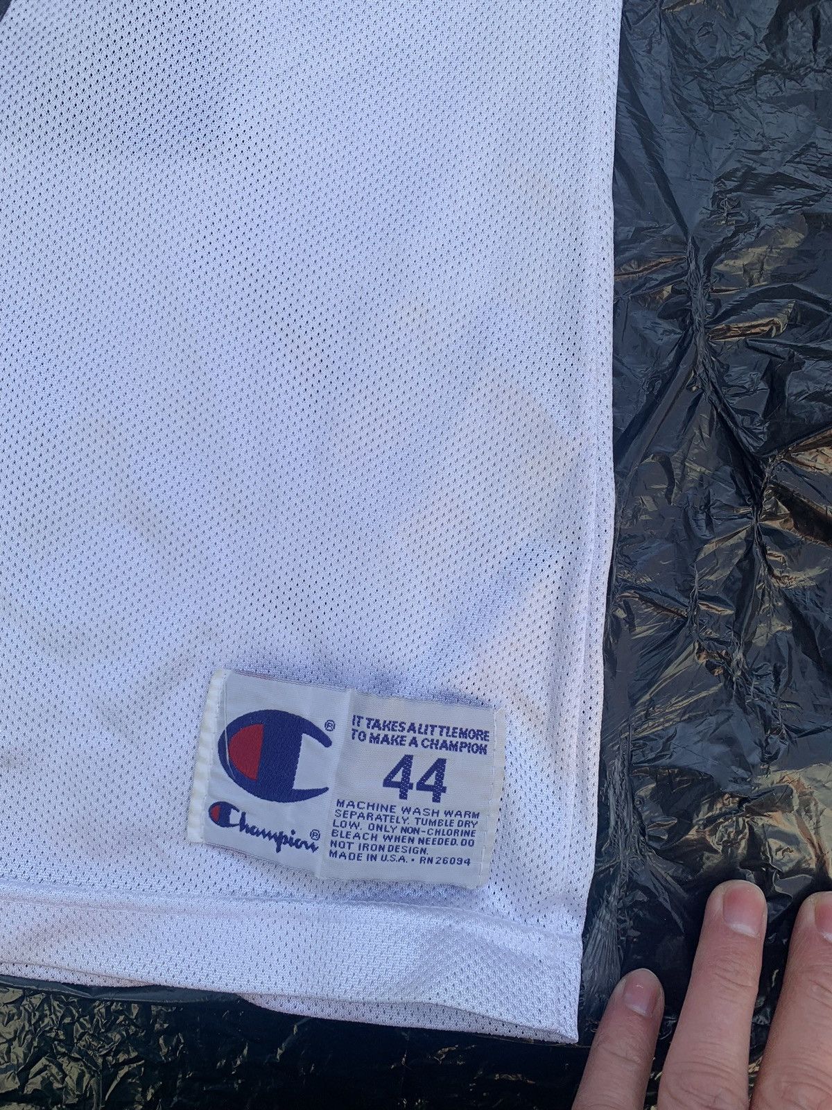 Champion Vintage Champion Toronto Raptors Damon Stoudamire NBA Jersey Size US M / EU 48-50 / 2 - 3 Thumbnail