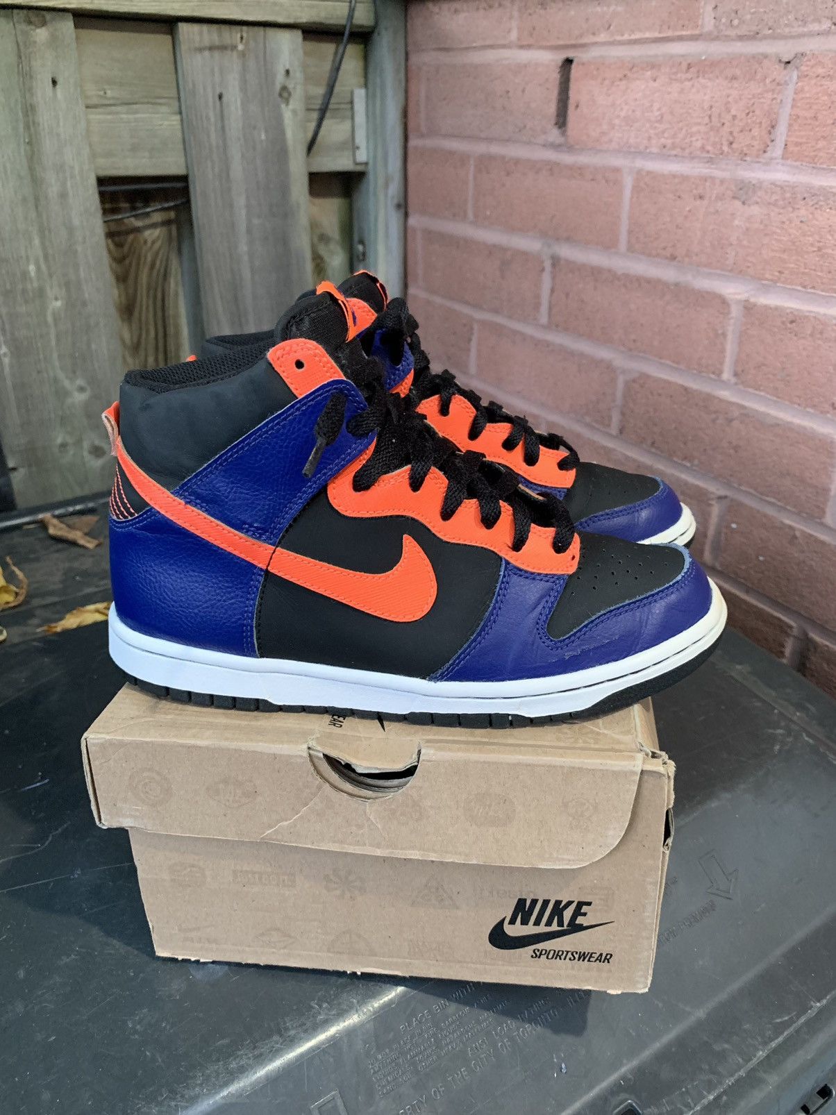 Nike Dunk High Knicks 2012 Size US 5.5 / EU 38 - 1 Thumbnail
