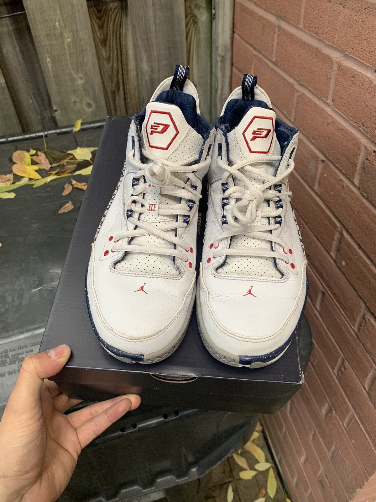 Nike Jordan CP3 Tribute White Vrsty Red Midnight Navy Cement Grey Size US 6.5 / EU 39-40 - 2 Thumbnail