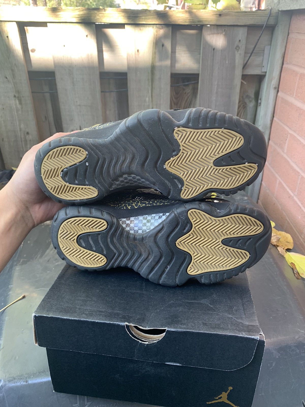 Jordan Brand Jordan 11 Low IE Black Gold Size US 5 / EU 37 - 6 Thumbnail