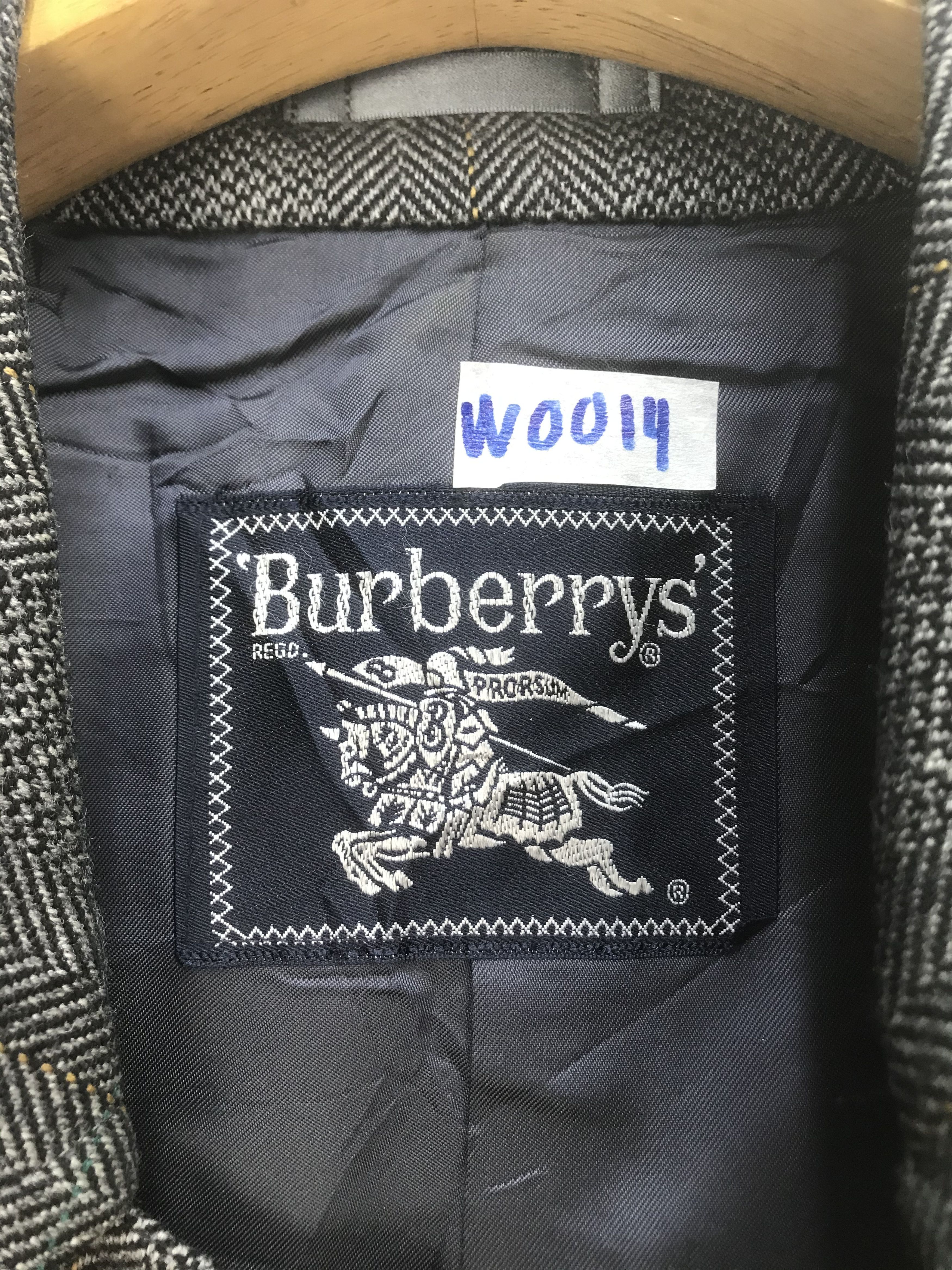 Burberry AUTHEN VINTAGE BURBERRY HERRINGBONE TWILL OVERCOAT Size US L / EU 52-54 / 3 - 6 Thumbnail