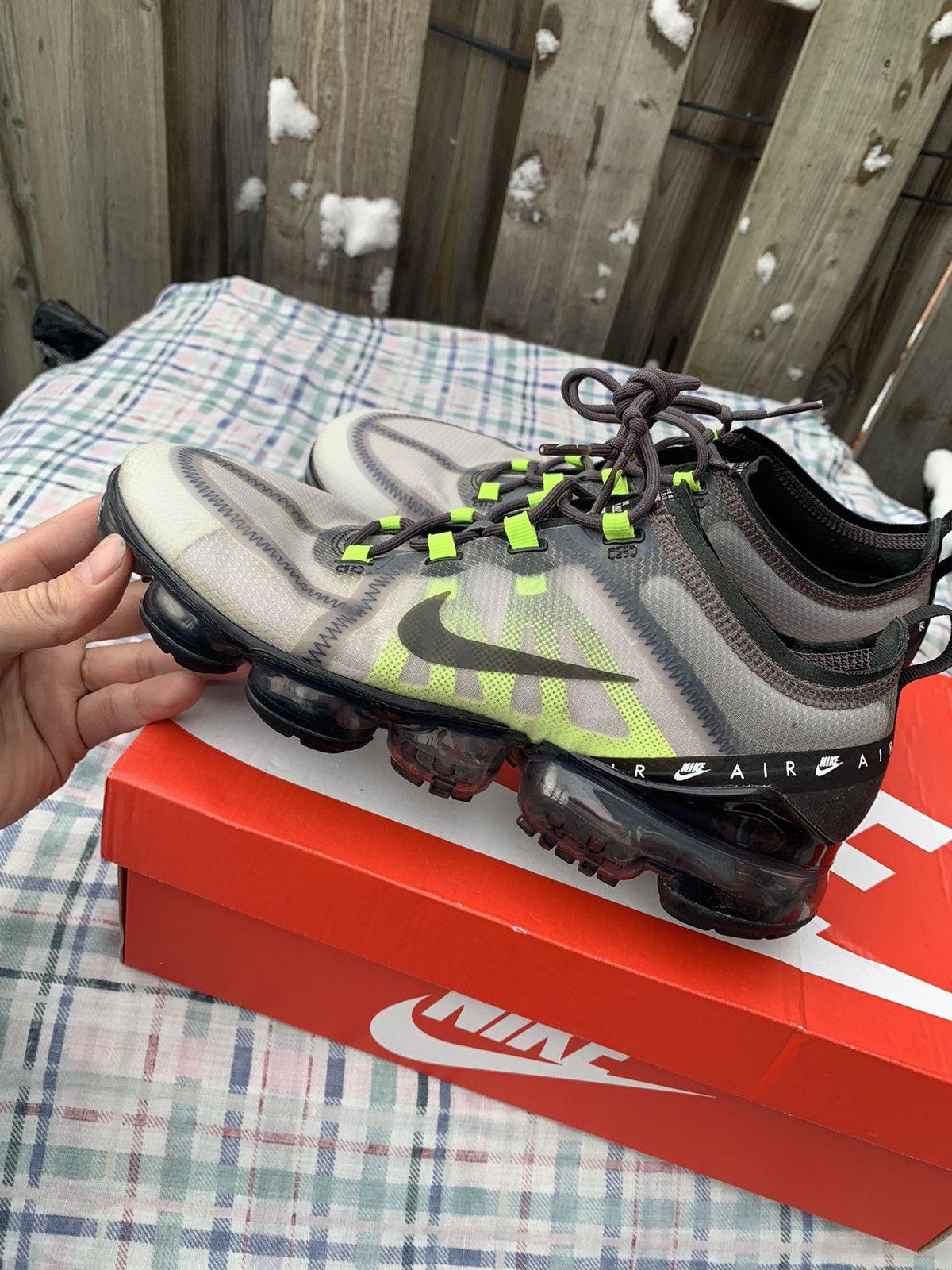 Nike Nike Air VaporMax 2019 Atmosphere Grey - Volt Size US 9 / EU 42 - 5 Thumbnail