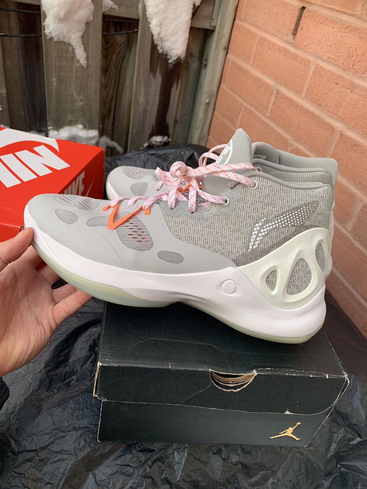 Li-Ning × NBA Li Ning BB Lite Sonic 5 No Haze Size US 11 / EU 44 - 7 Thumbnail