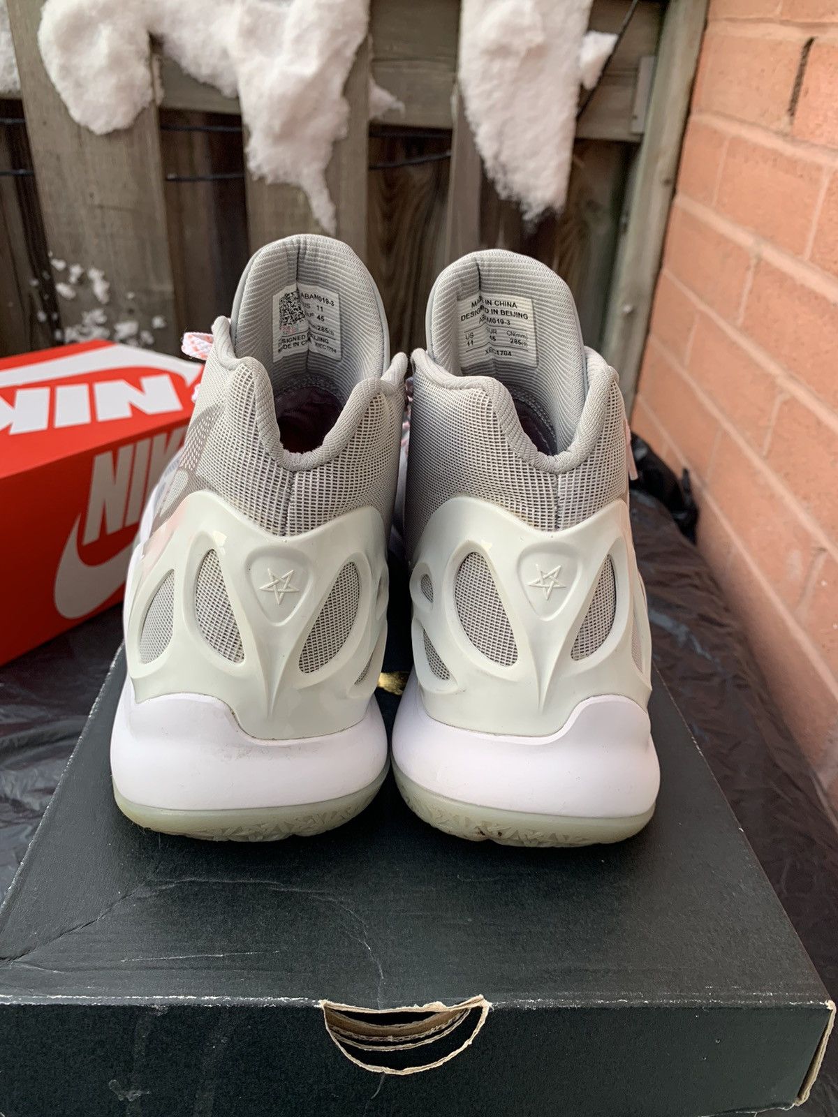 Li-Ning × NBA Li Ning BB Lite Sonic 5 No Haze Size US 11 / EU 44 - 4 Thumbnail