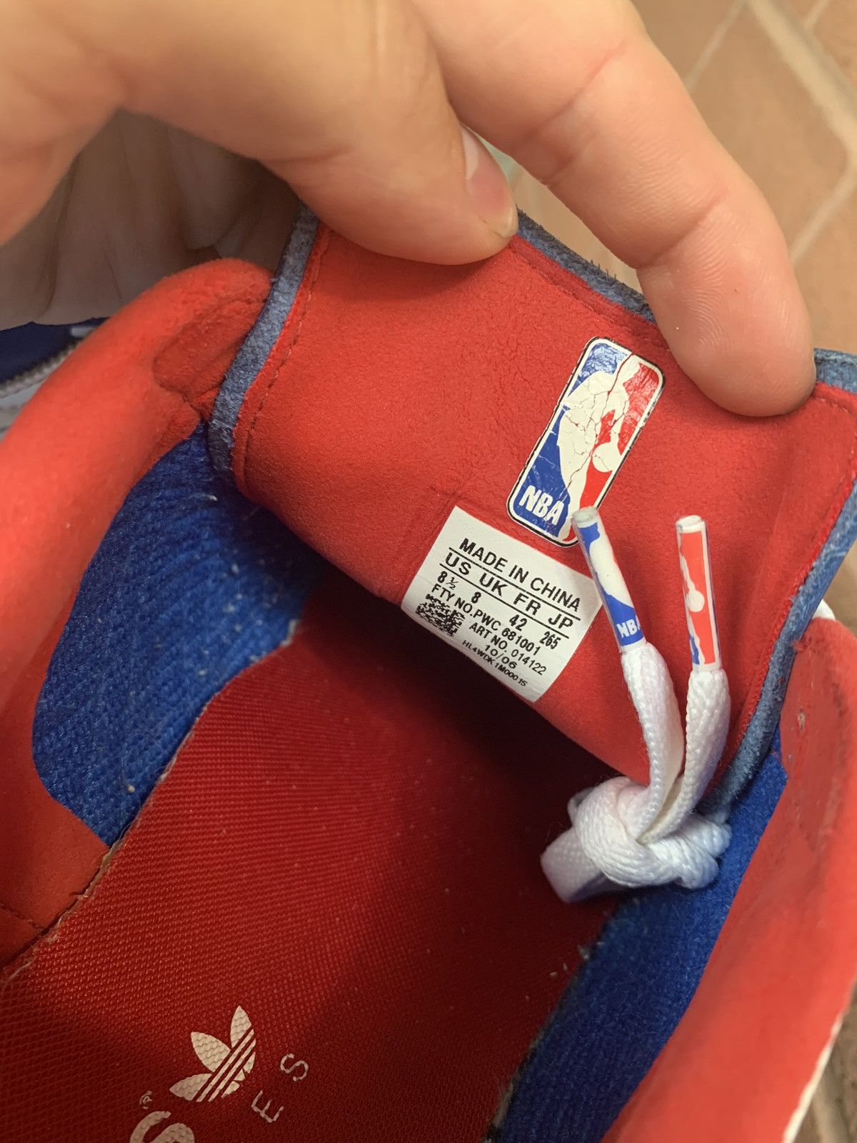 Adidas Superstar Detroit Pistons Size US 8.5 / EU 41-42 - 8 Thumbnail