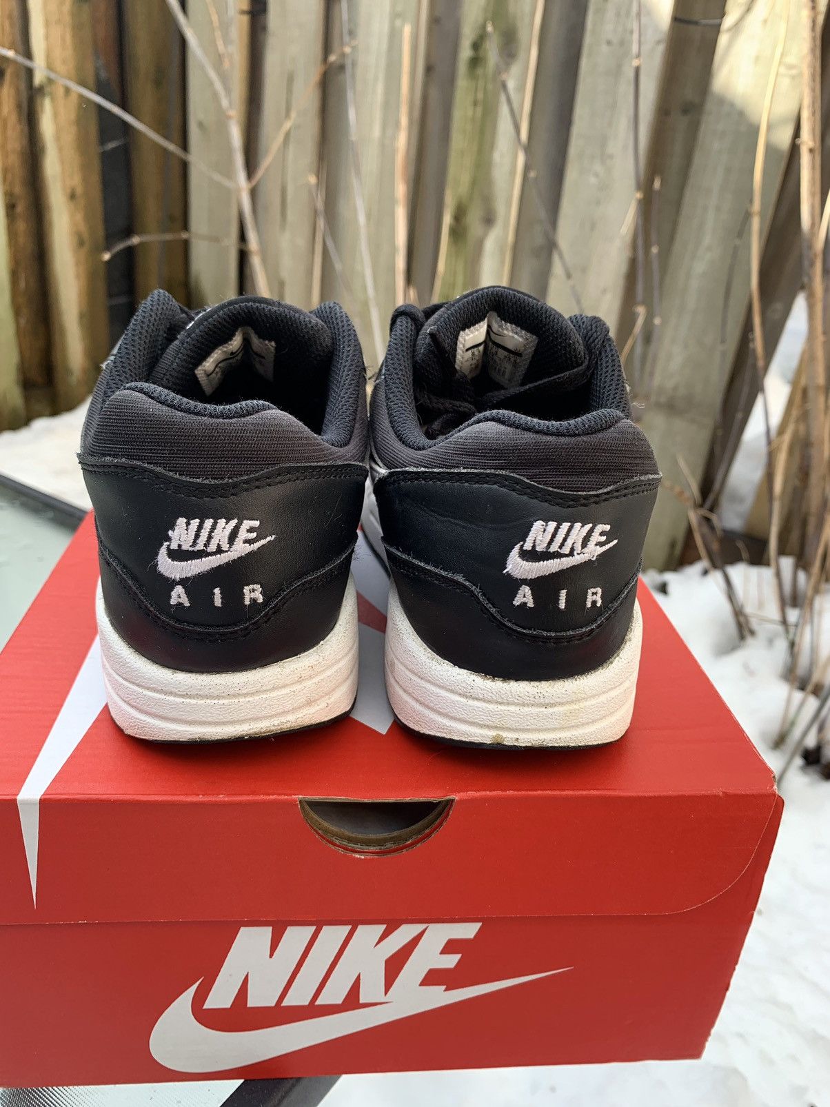 Nike Nike Air Max 1 Black / White Size US 5 / EU 37 - 4 Thumbnail