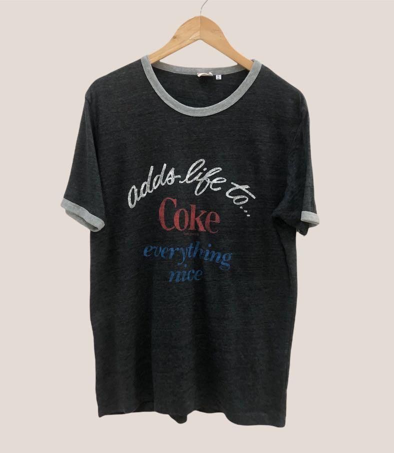 Coca Cola Uniqlo X Coca Cola Ringer Tshirt Size US XL / EU 56 / 4 - 1 Thumbnail