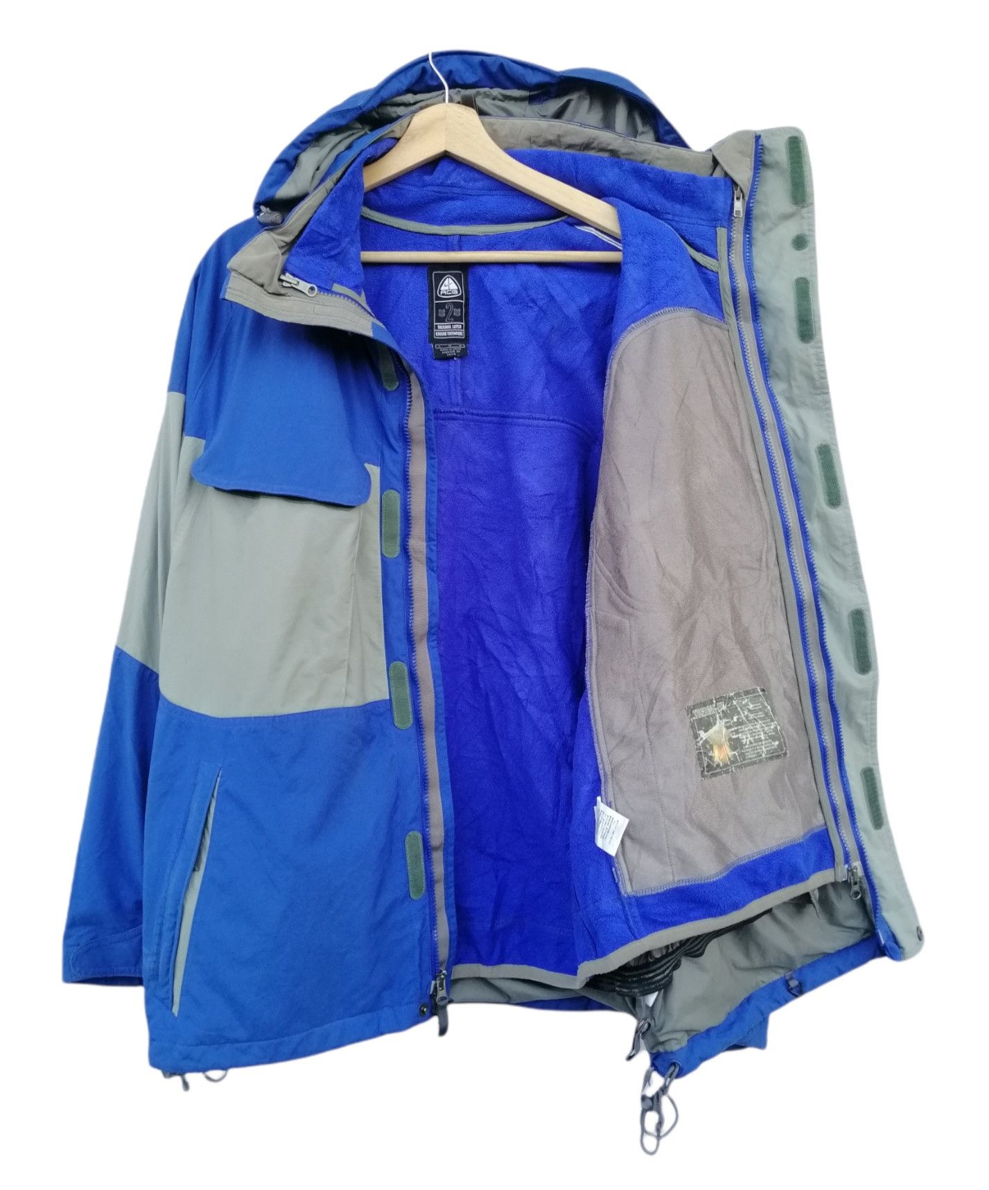 Japanese Brand Nike ACG Storm-FIT ADV Hiking Jacket Size US L / EU 52-54 / 3 - 12 Thumbnail