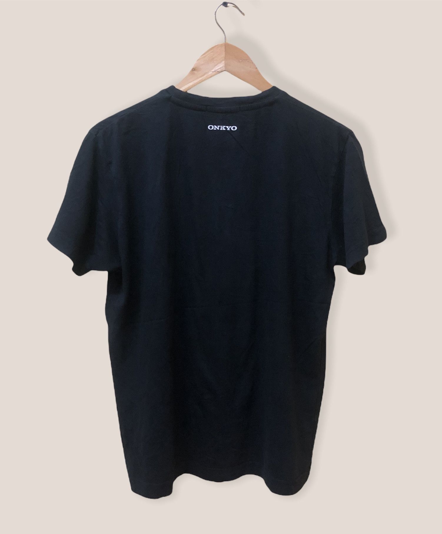 Japanese Brand Uniqlo Onkyo Size US M / EU 48-50 / 2 - 4 Thumbnail
