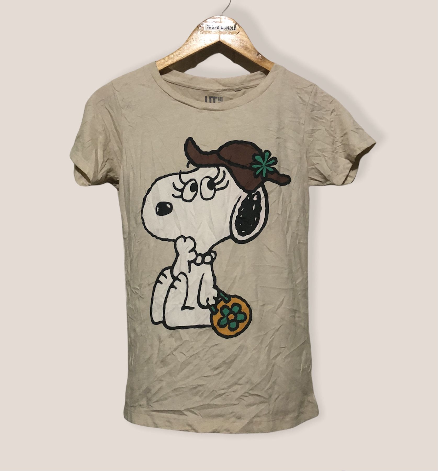 Japanese Brand UT X Peanuts Size M / US 6-8 / IT 42-44 - 1 Thumbnail
