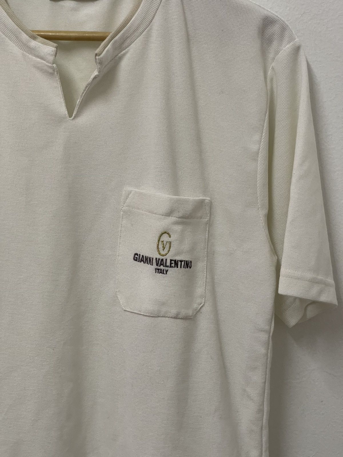 Gianni Valentino × Japanese Brand × Vintage Vintage Gianni Valentino Single Pocket Tshirt Size US M / EU 48-50 / 2 - 1 Thumbnail