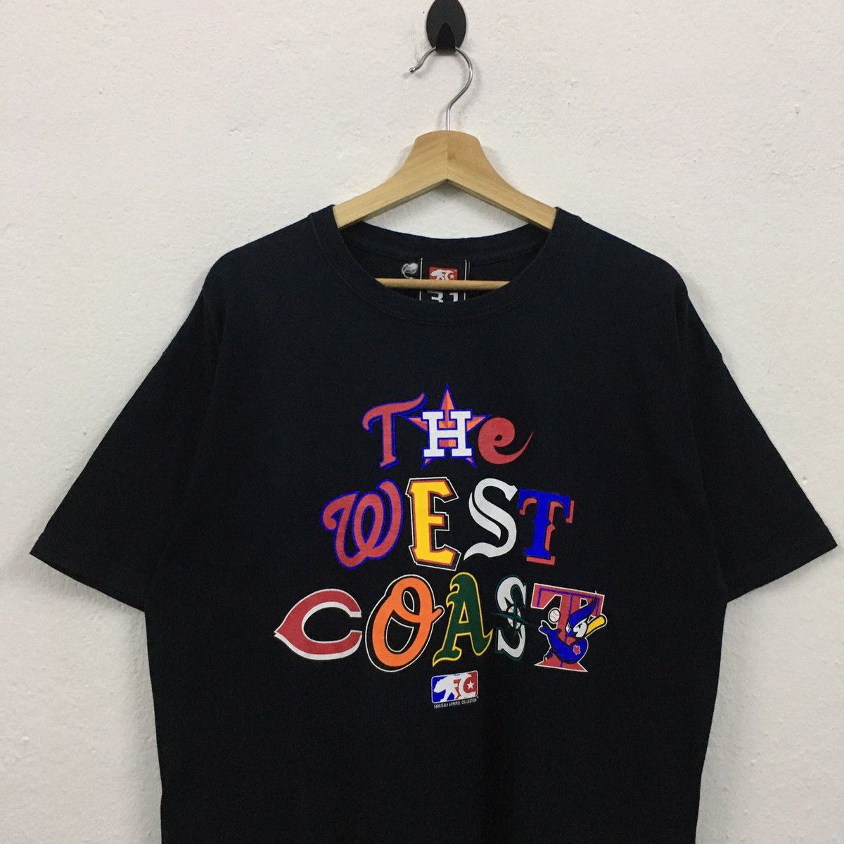Gotcha × Vintage Rare Vintage Gotcha Surfing Big Spellout Tshirt Size US L / EU 52-54 / 3 - 6 Thumbnail