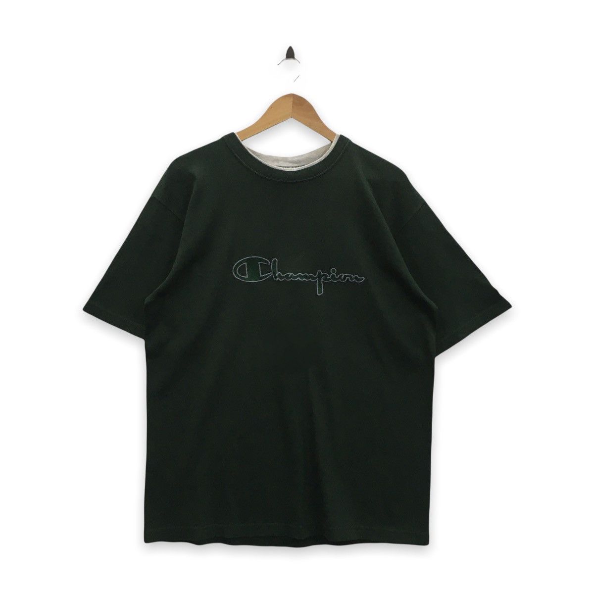 Champion Rare Vintage 90s CHAMPION Spellout Embroidery Tshirt Size US L / EU 52-54 / 3 - 1 Thumbnail