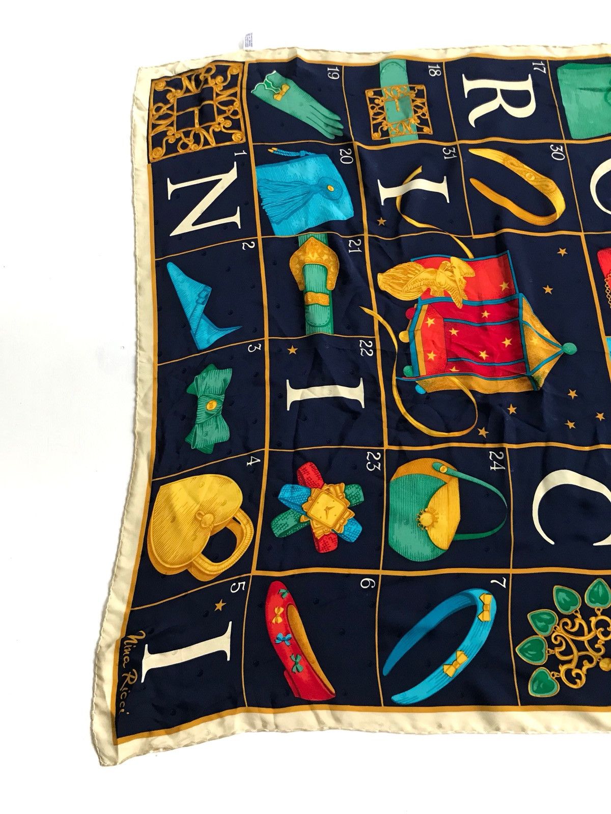 Nina Ricci Silk Big Scarf Size ONE SIZE - 2 Thumbnail