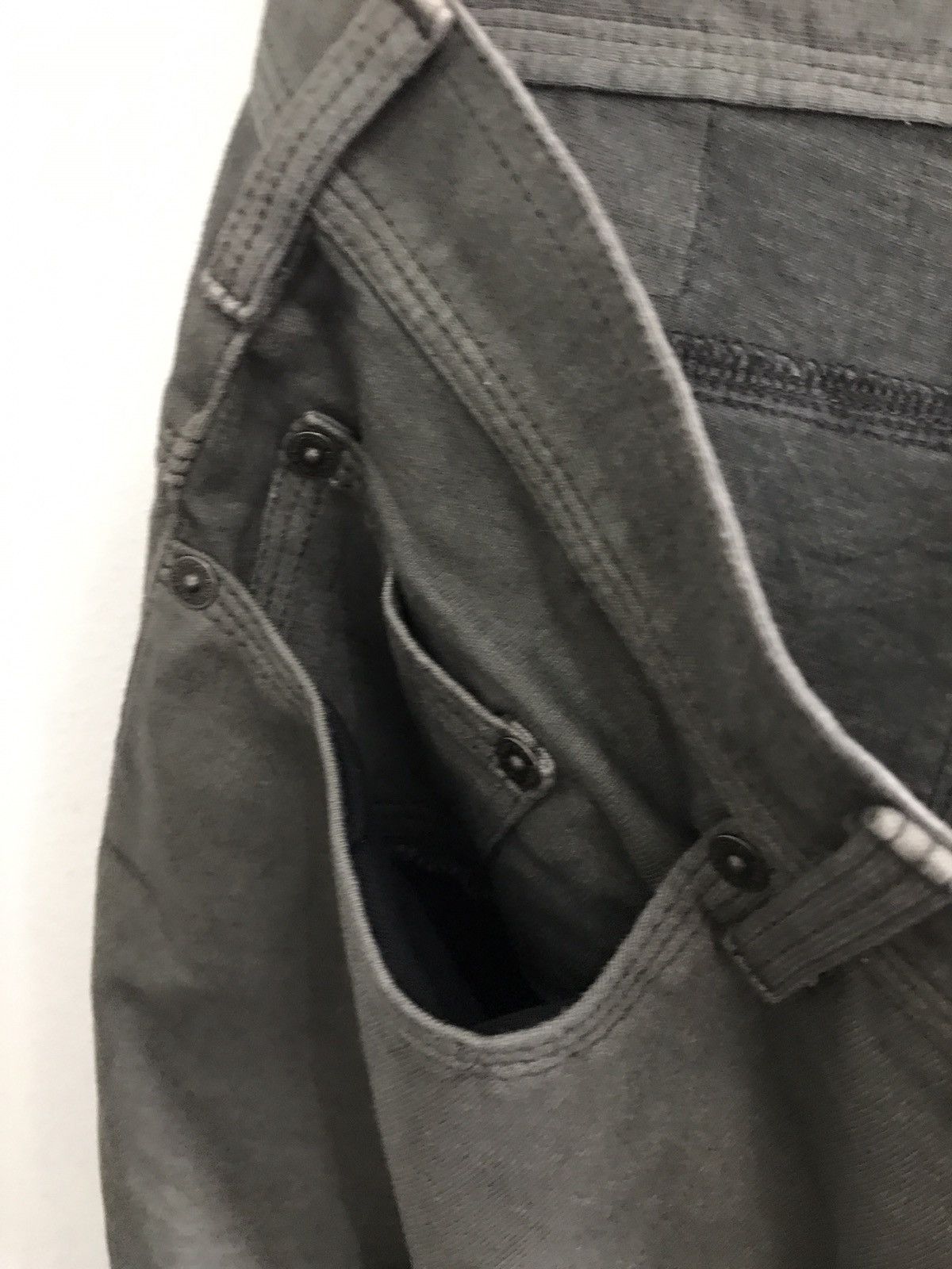 Neil Barrett Neil Barrett S/S 09 Skinny Fit Distressed Jeans Waist 32" Size US 32 / EU 48 - 5 Thumbnail