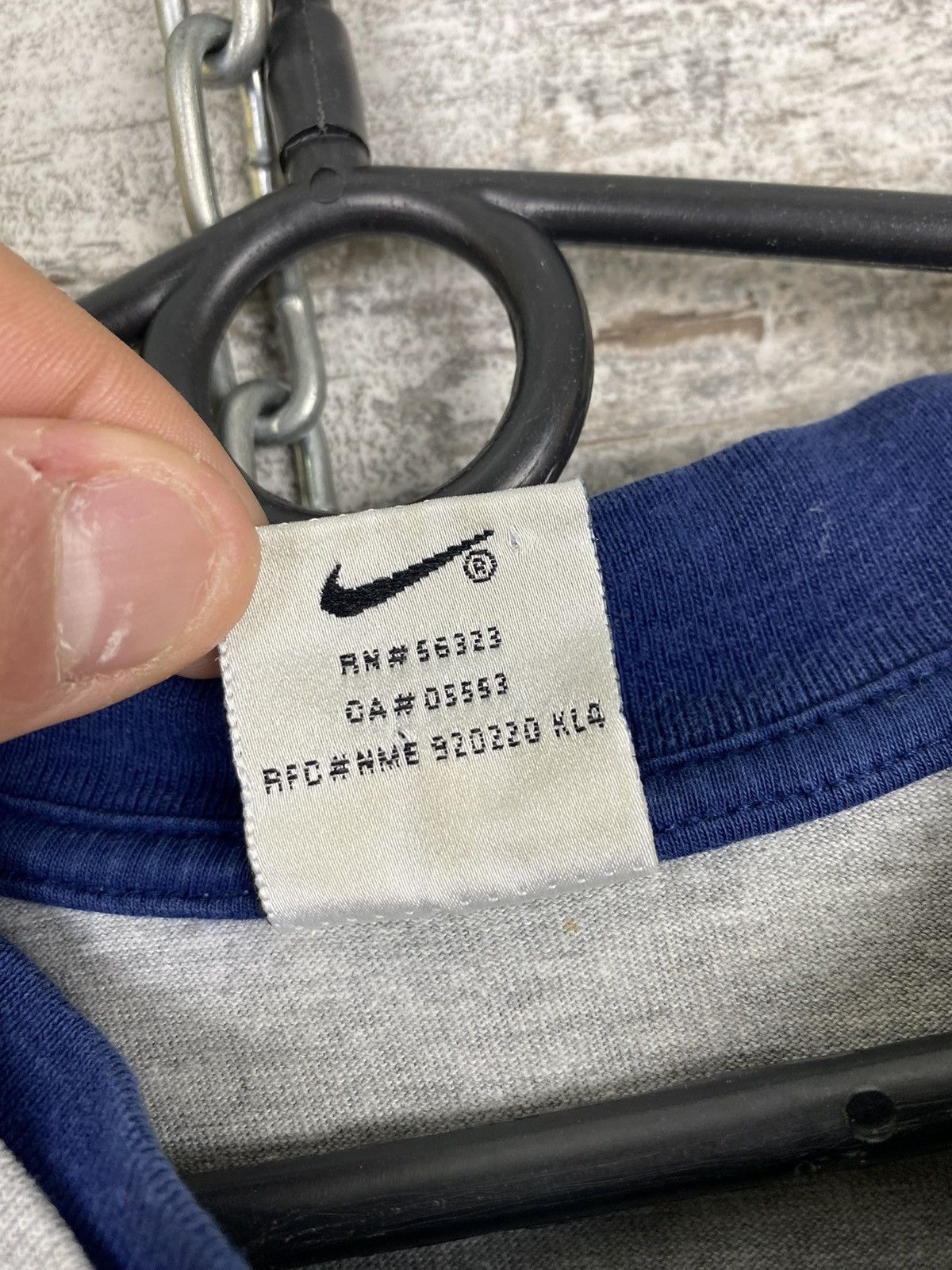 Nike Mens Vintage Nike T Shirt big logo y2k streetwear rare tee Size US S / EU 44-46 / 1 - 6 Thumbnail