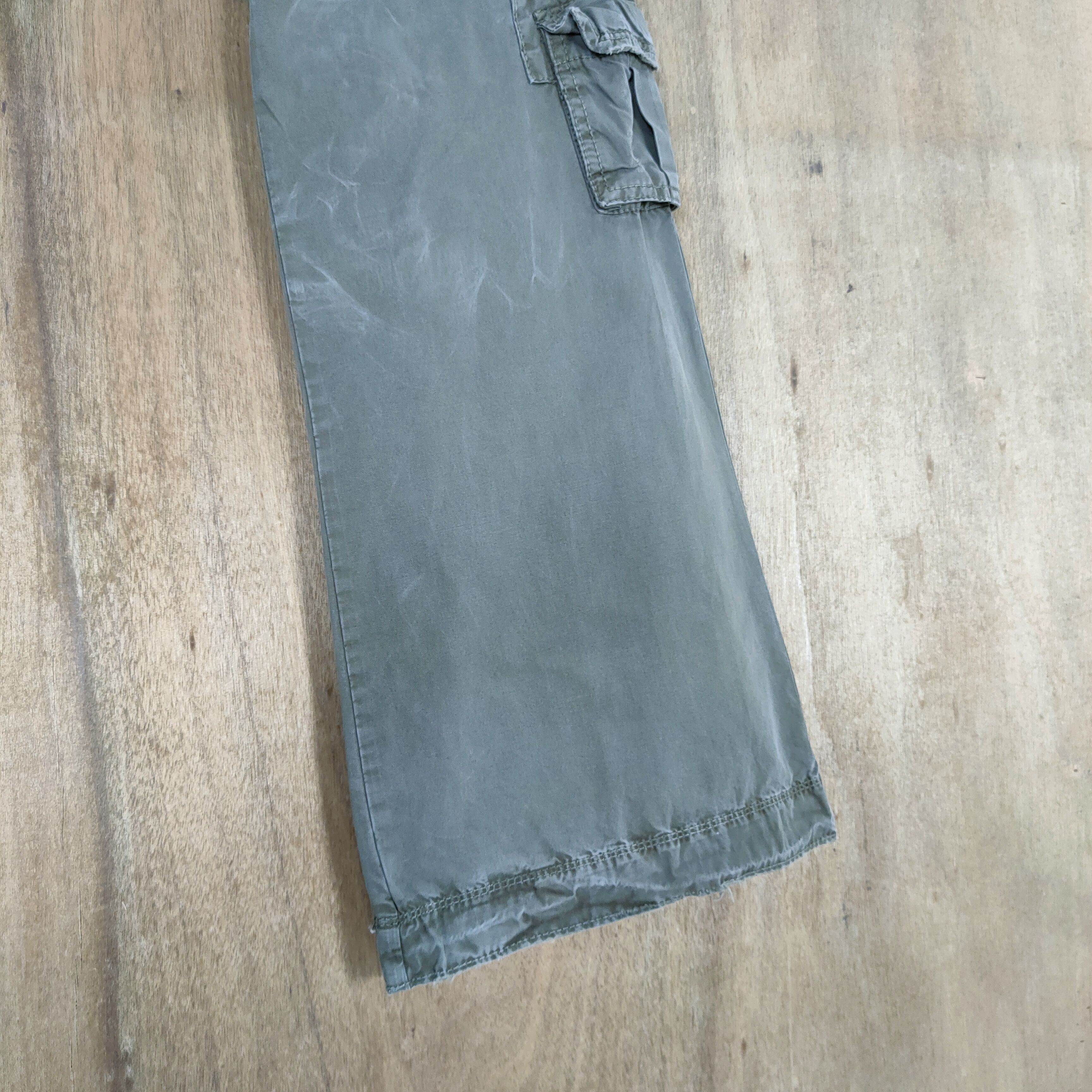 Japanese Brand VINTAGE JAPANESE BRAND FLARE CARGO PANTS Size US 30 / EU 46 - 8 Thumbnail