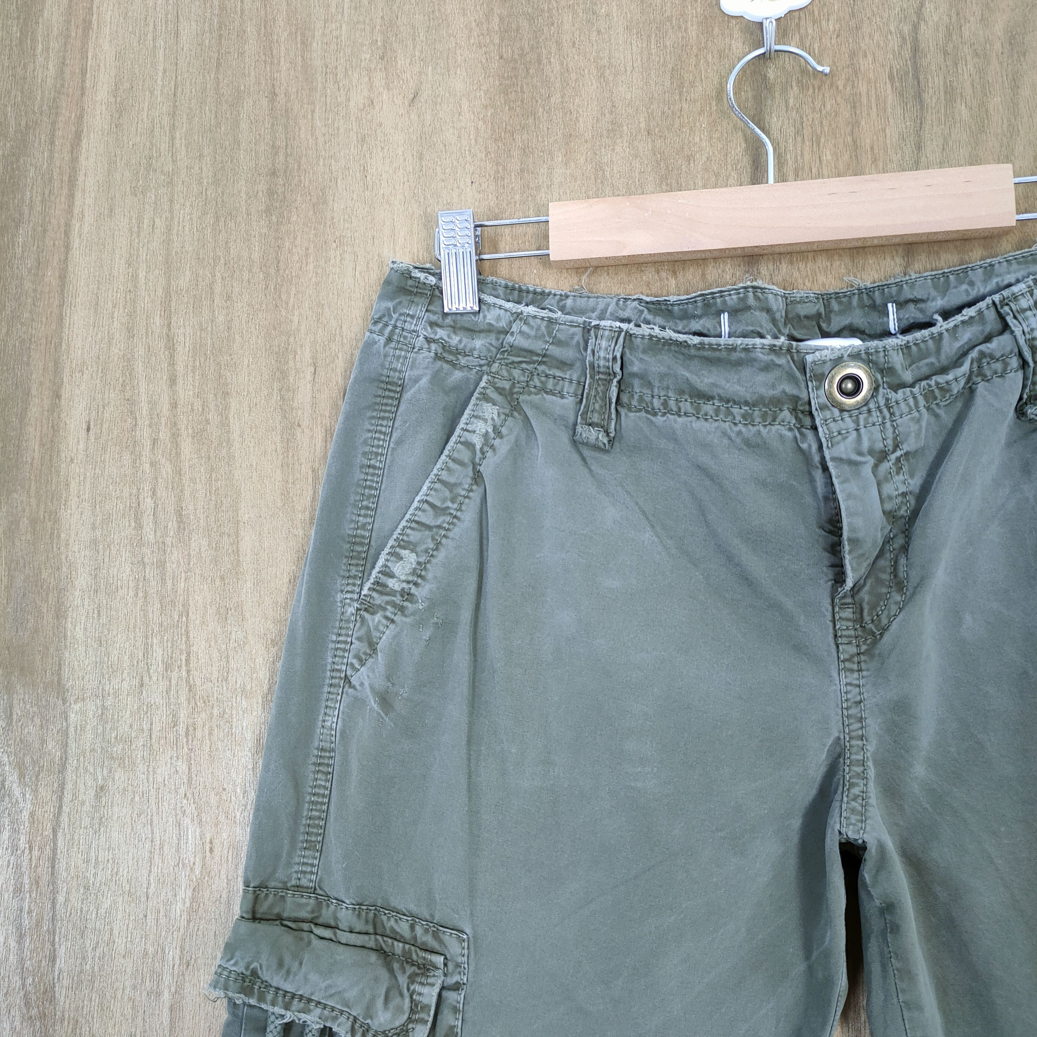 Japanese Brand VINTAGE JAPANESE BRAND FLARE CARGO PANTS Size US 30 / EU 46 - 5 Thumbnail