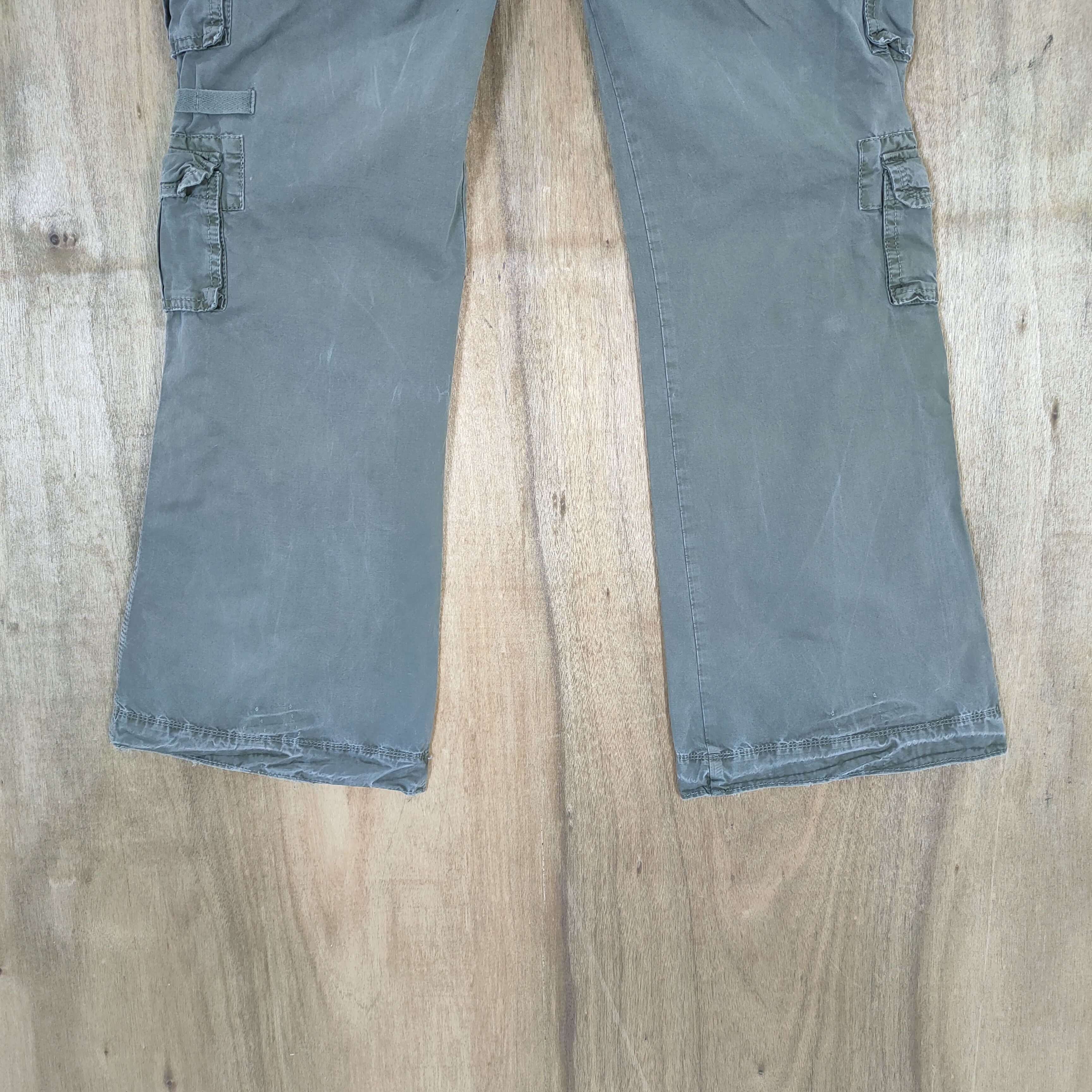 Japanese Brand VINTAGE JAPANESE BRAND FLARE CARGO PANTS Size US 30 / EU 46 - 13 Thumbnail
