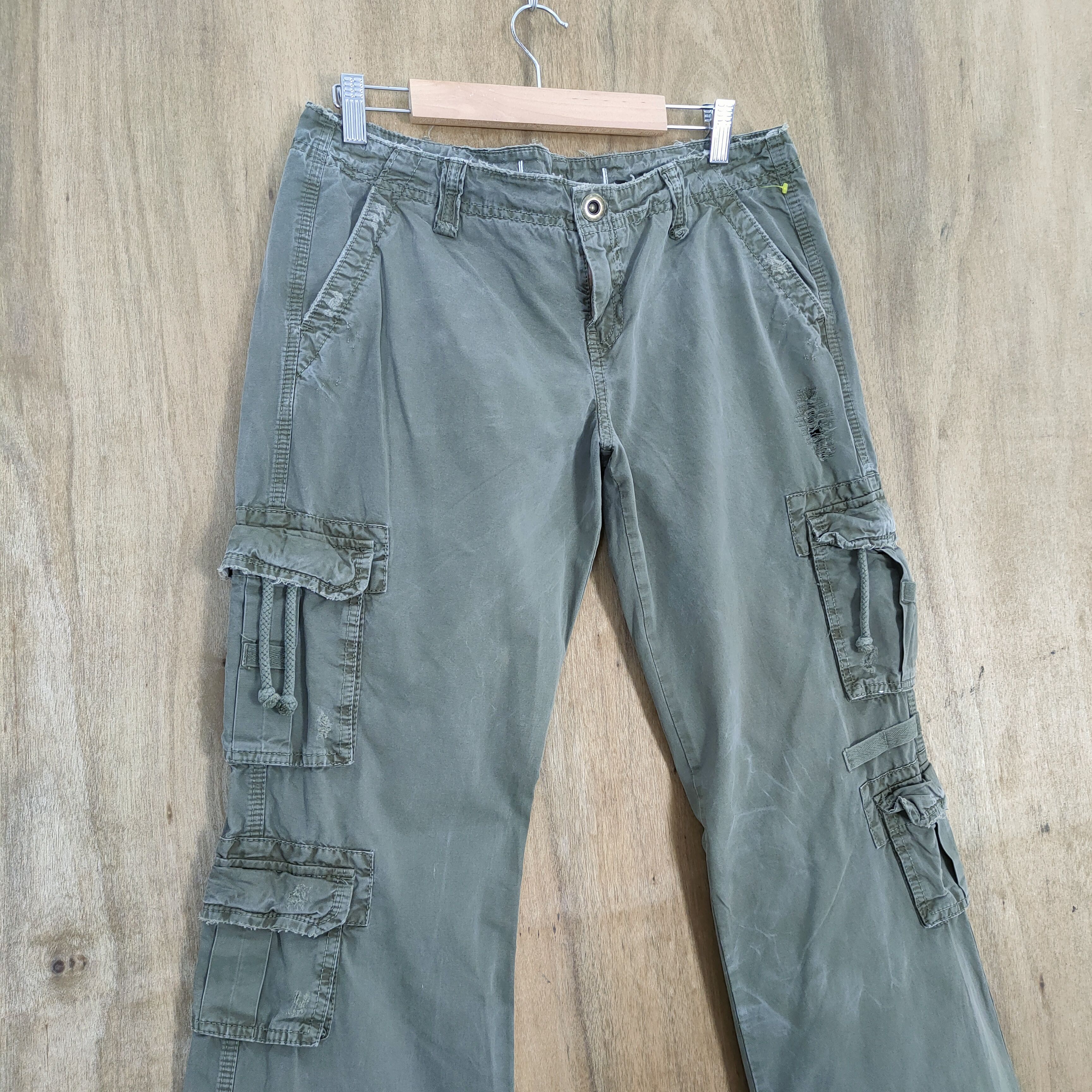Japanese Brand VINTAGE JAPANESE BRAND FLARE CARGO PANTS Size US 30 / EU 46 - 4 Thumbnail