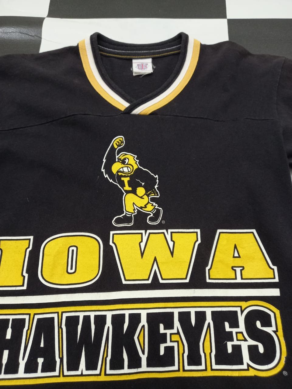 Vintage Vintage 80s IOWA Hawkeyes Size M / US 6-8 / IT 42-44 - 2 Thumbnail
