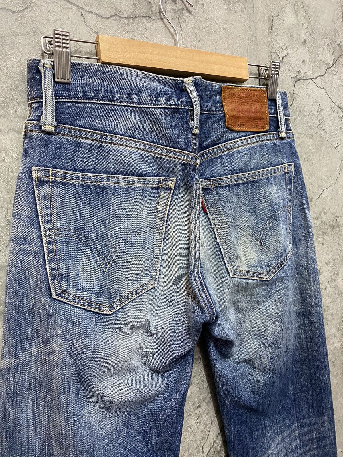 Levi's Vintage Levis 505 Faded Blue Denim Pants Size US 28 / EU 44 - 14 Thumbnail
