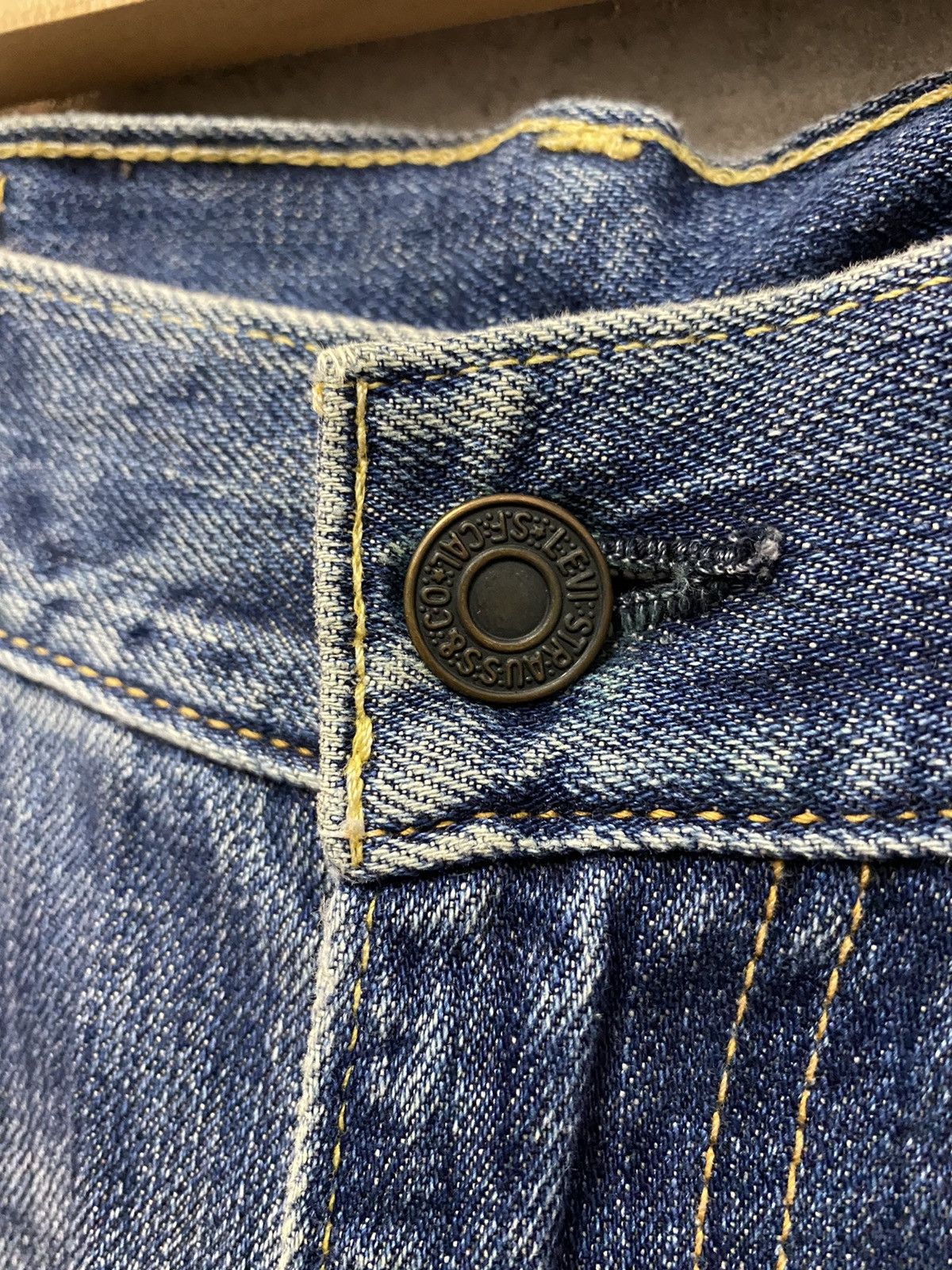 Levi's Vintage Levis 505 Faded Blue Denim Pants Size US 28 / EU 44 - 15 Thumbnail