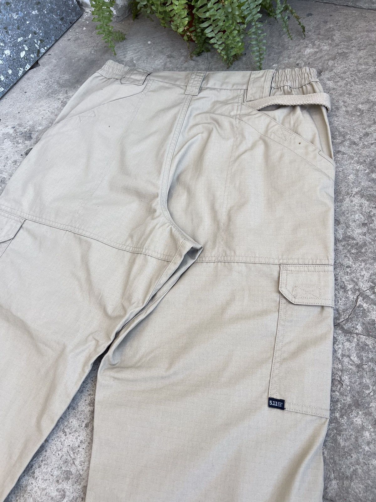 5.11 511 Tactical Pants Cargo Pants Multipocket baggy jnco style Size US 34 / EU 50 - 10 Thumbnail