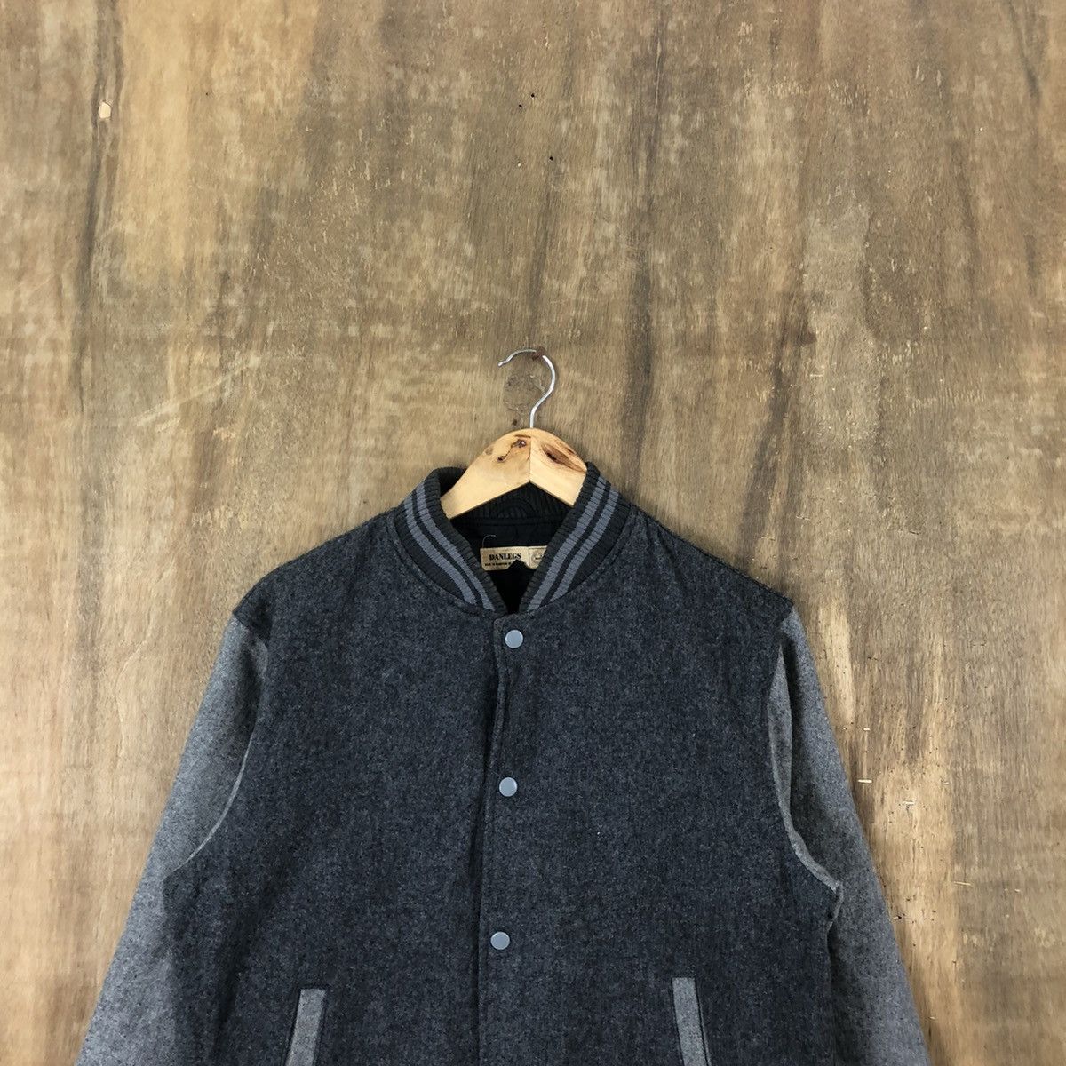 Japanese Brand VINTAGE DANLEGS GREY WOOL VARSITY JACKET #1861 Size US M / EU 48-50 / 2 - 2 Thumbnail