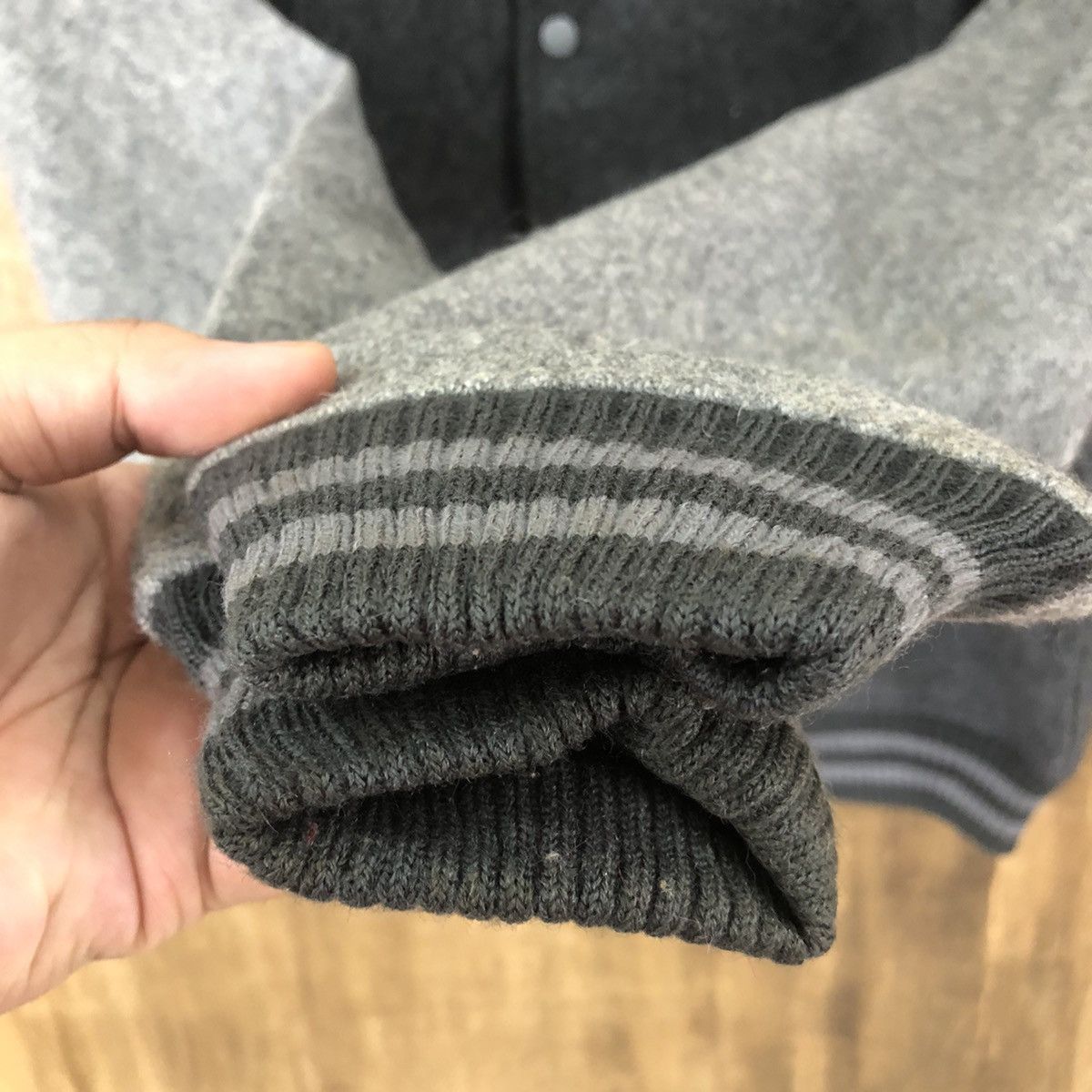 Japanese Brand VINTAGE DANLEGS GREY WOOL VARSITY JACKET #1861 Size US M / EU 48-50 / 2 - 4 Thumbnail