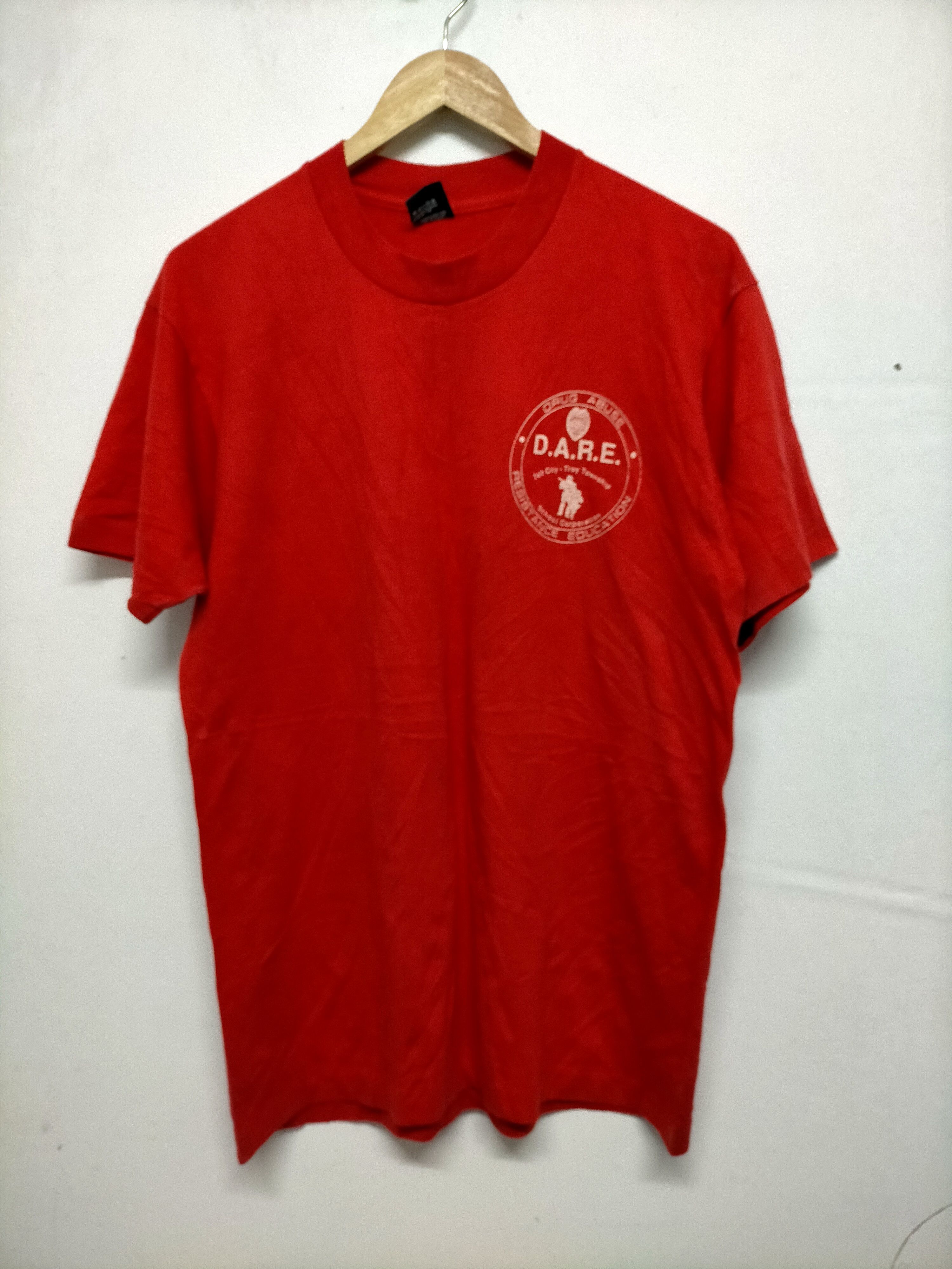 D.A.R.E Vintage 90s D.A.R.E. to keep kids off drugs tee Size US L / EU 52-54 / 3 - 3 Thumbnail