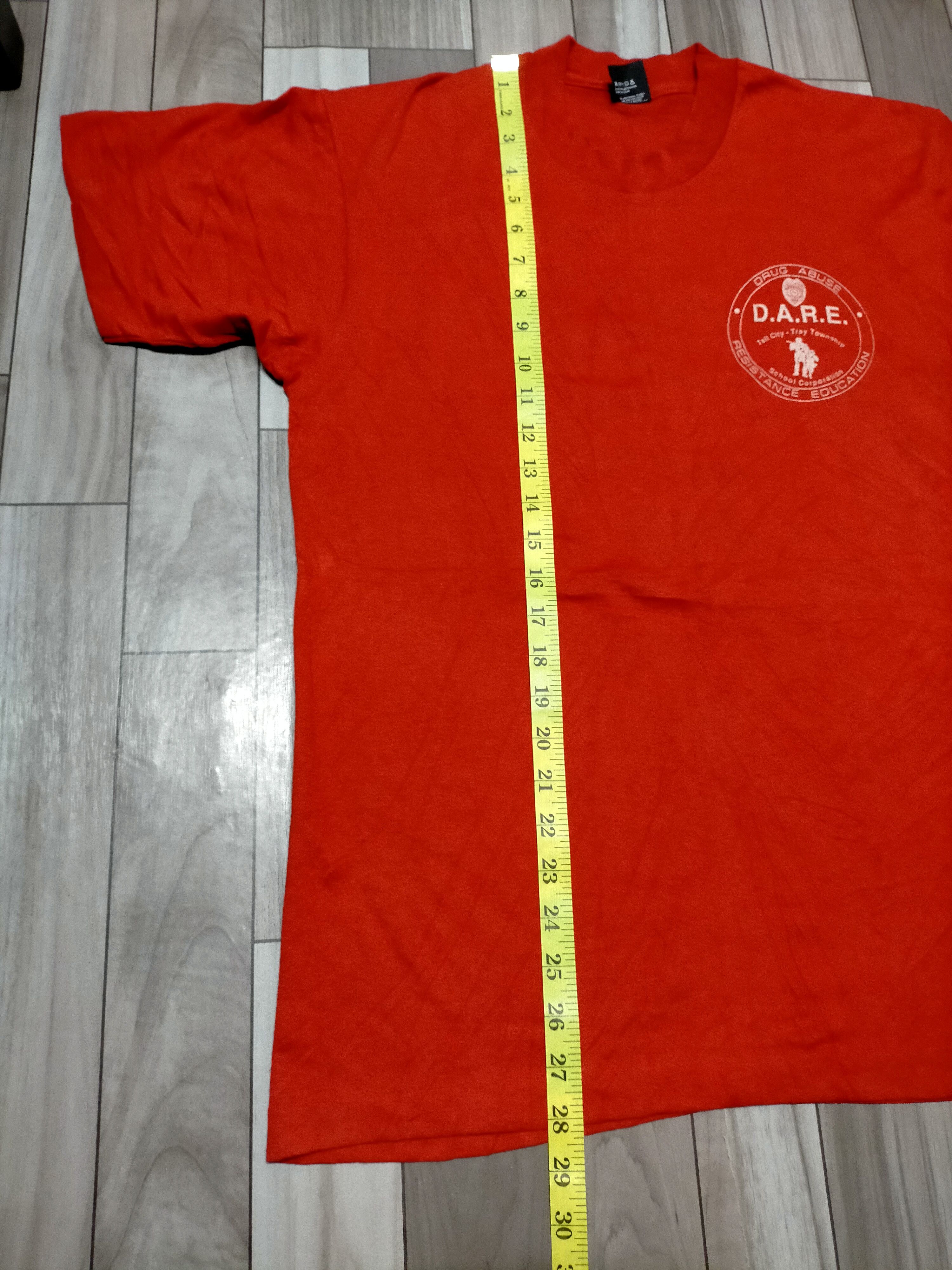 D.A.R.E Vintage 90s D.A.R.E. to keep kids off drugs tee Size US L / EU 52-54 / 3 - 7 Thumbnail