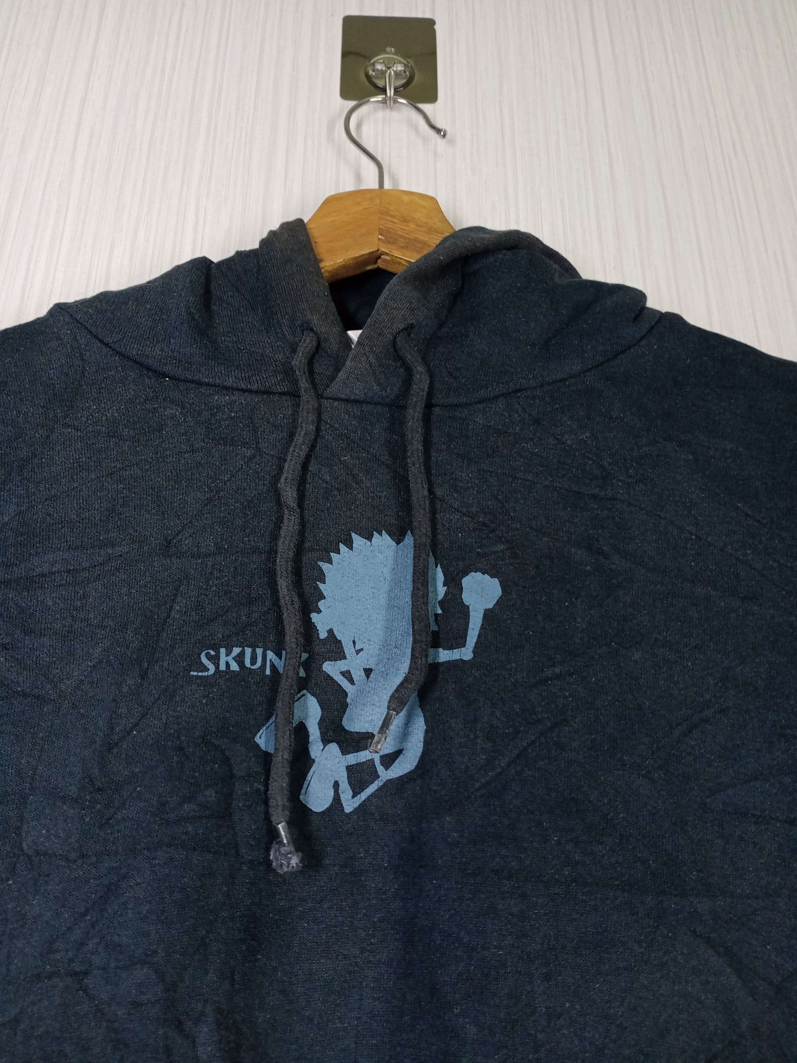 Japanese Brand RARE VINTAGE MISCHIEVOUS SKUNK HOODIE SWEATSHIRT Size US M / EU 48-50 / 2 - 4 Thumbnail