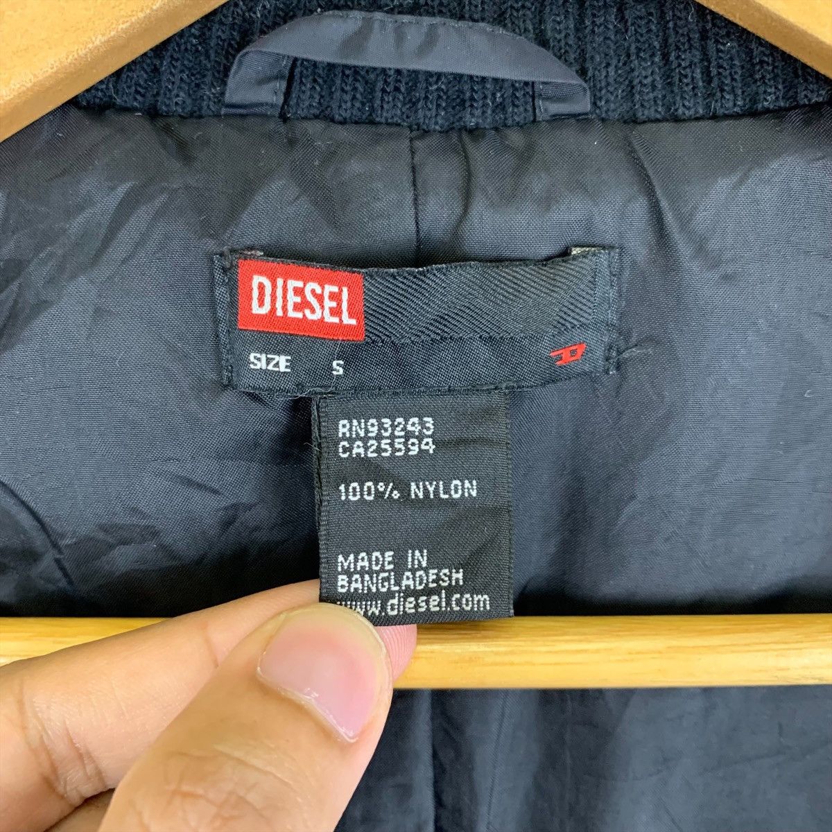 Diesel Vintage DIESEL Casualwear Fashion Zipper Quilted Jacket Size US S / EU 44-46 / 1 - 6 Thumbnail